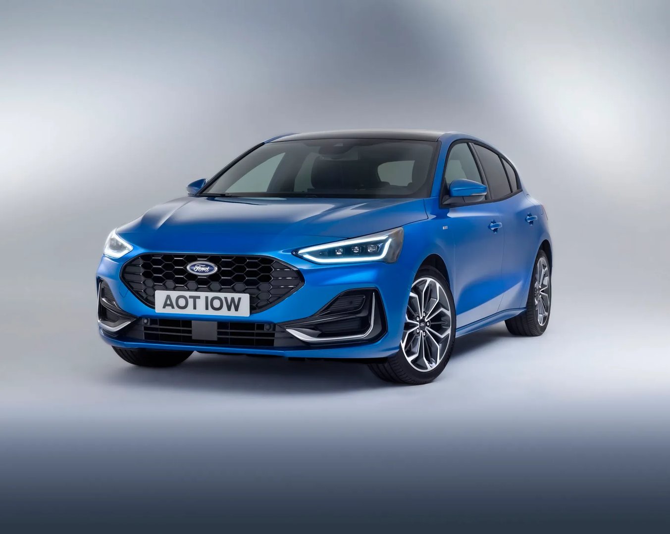 —  Hatchback 5-door