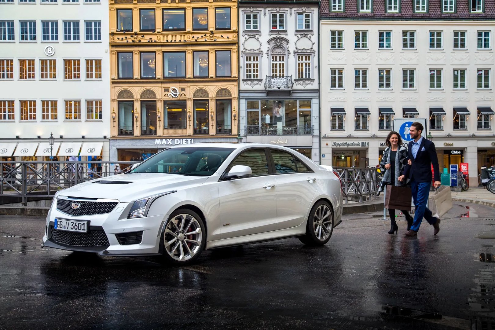 Cadillac_ATS-V_1_generation__Sedan__4.jpg