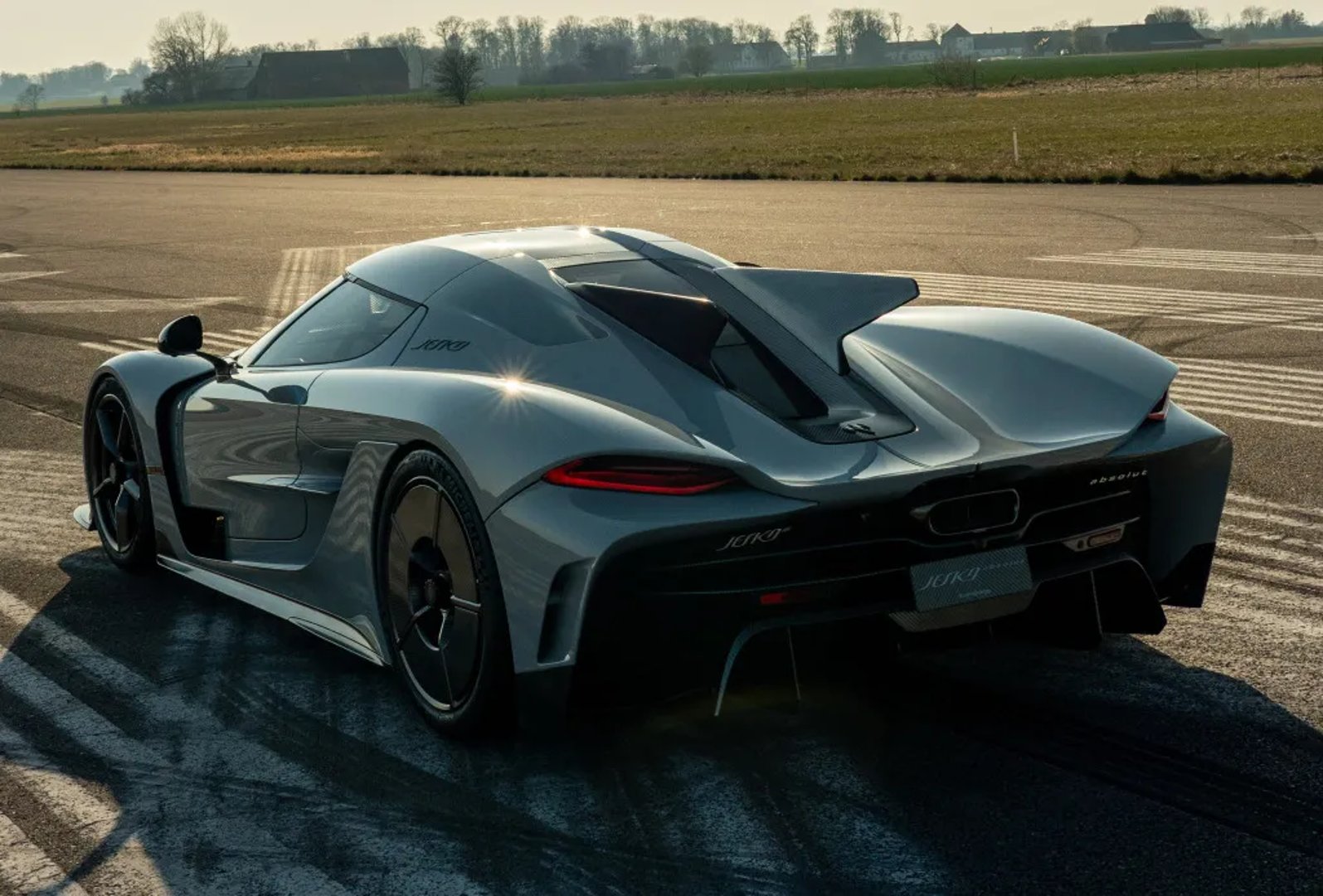 Koenigsegg_Jesko_1_generation__Coupe__10.jpg