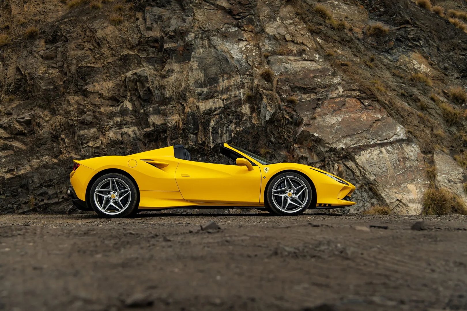 Ferrari_F8_1_generation__Roadster__8.jpg