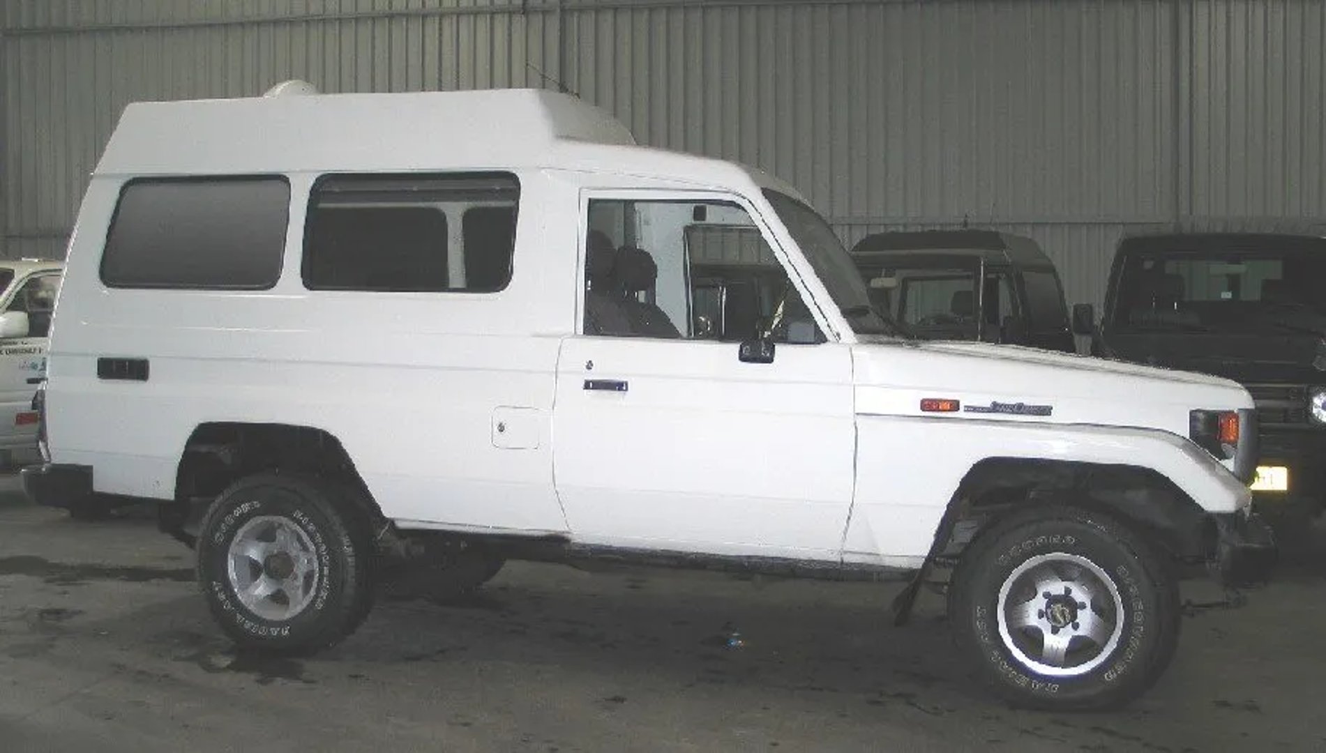 Toyota_LC_8_generation__Pickup_double-cab__2.jpg