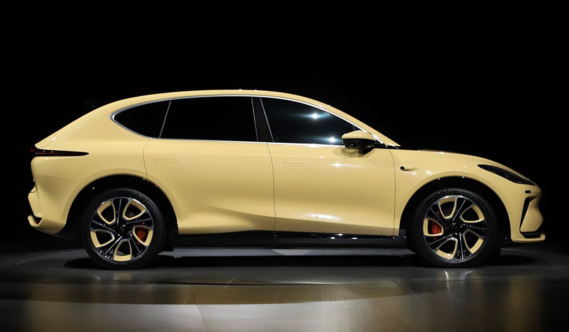 im_LS7_1_generation__SUV_5-doors__1.jpg
