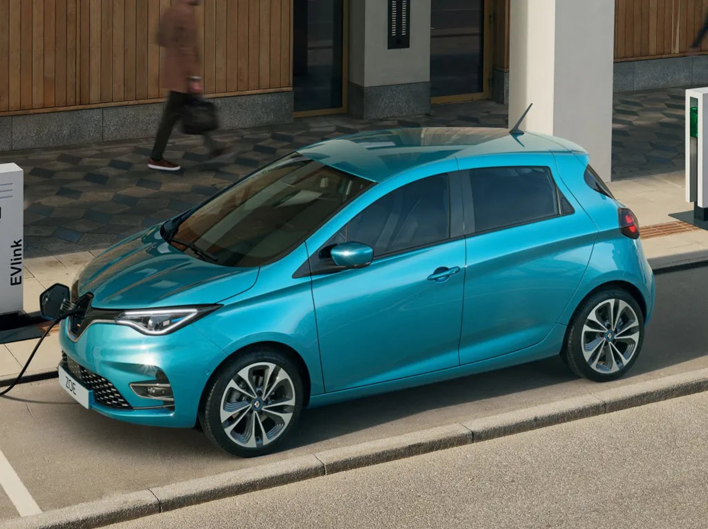 Renault_ZOE_1_generation_restyling__Mini_5-doors__6.jpg