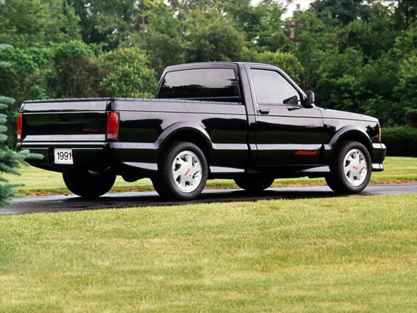 GMC_Syclone_1_generation__Pickup_single-cab__6.jpg
