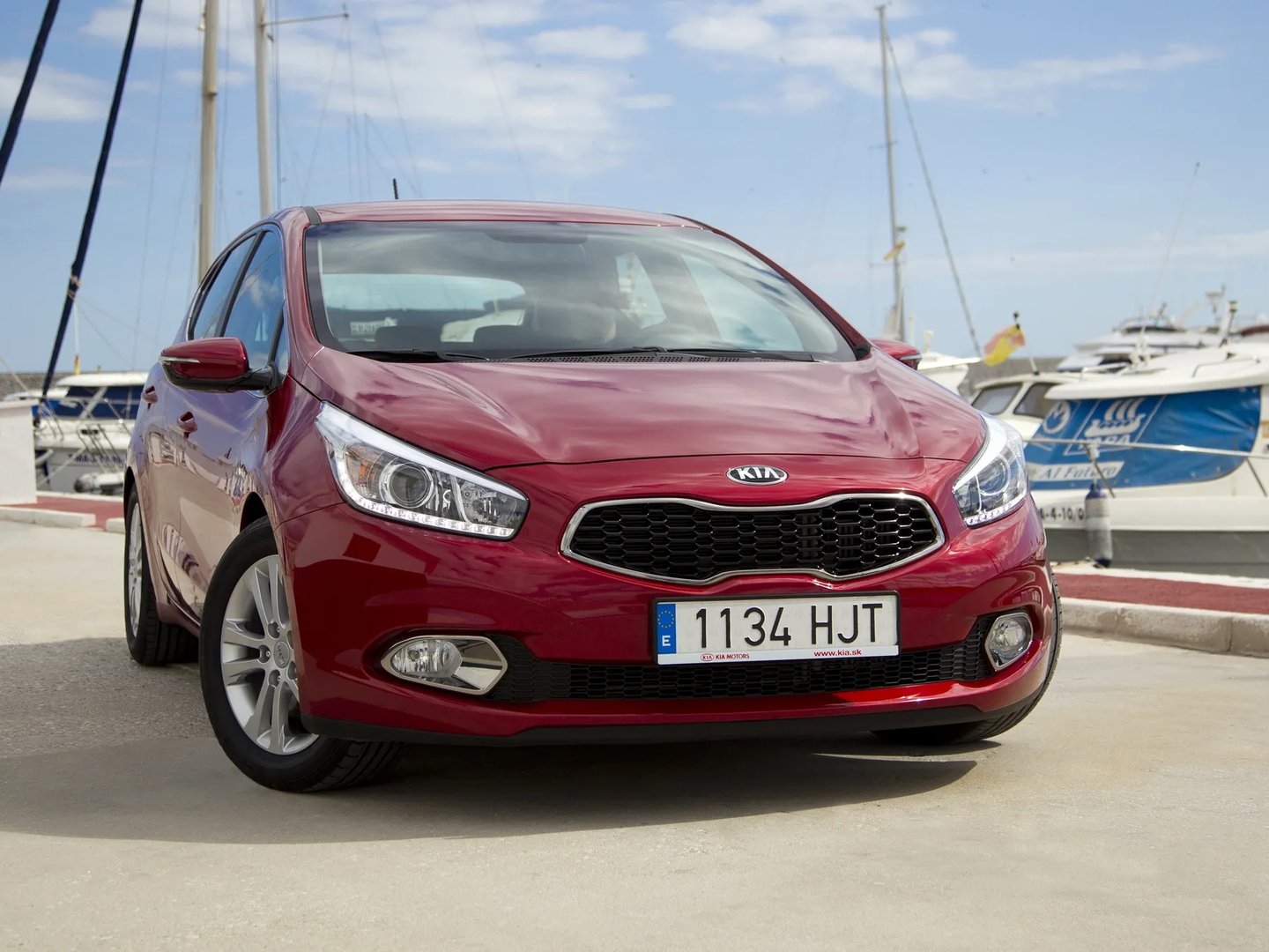 Kia_Ceed_2_generation__Hatchback_5-door__3.jpg