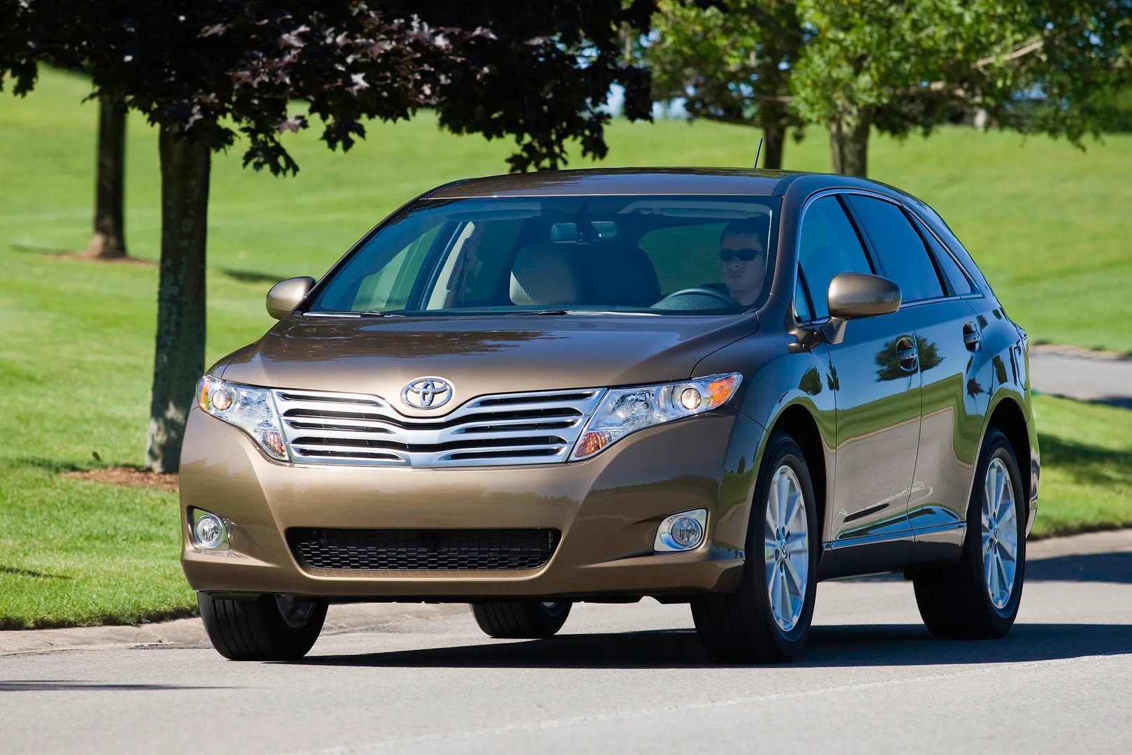 Toyota_Venza_1_generation__SUV_5-doors__13.jpg