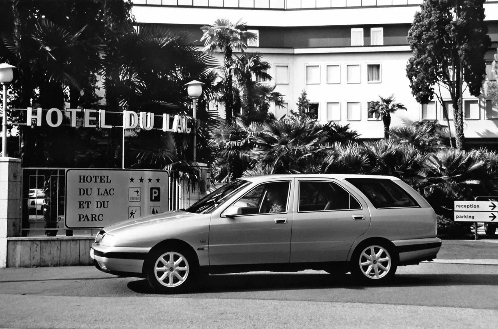 Lancia_Kappa_1_generation__Estate_5-door__6.jpg