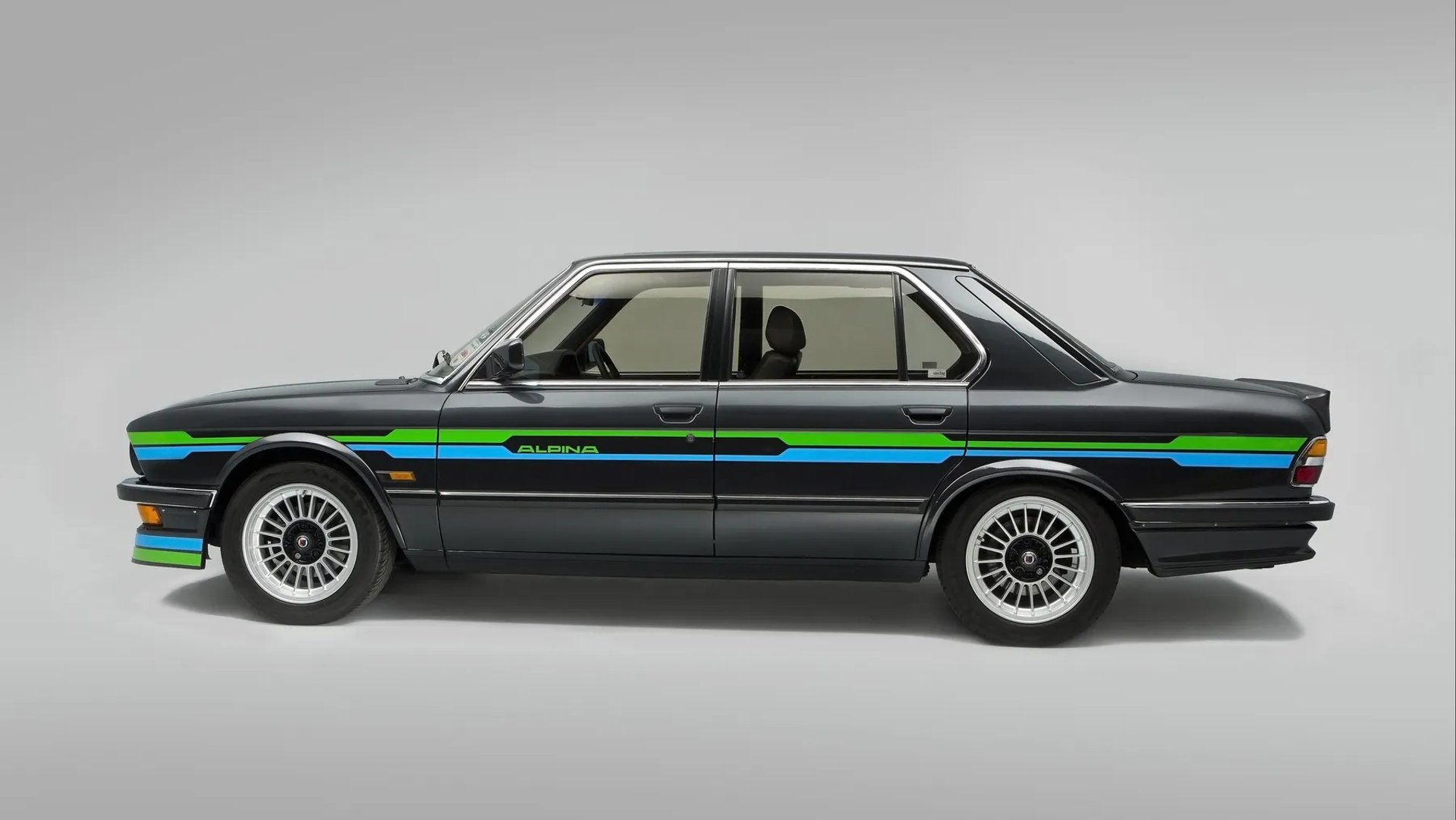 Alpina_B10_1_generation__Sedan__3.jpg