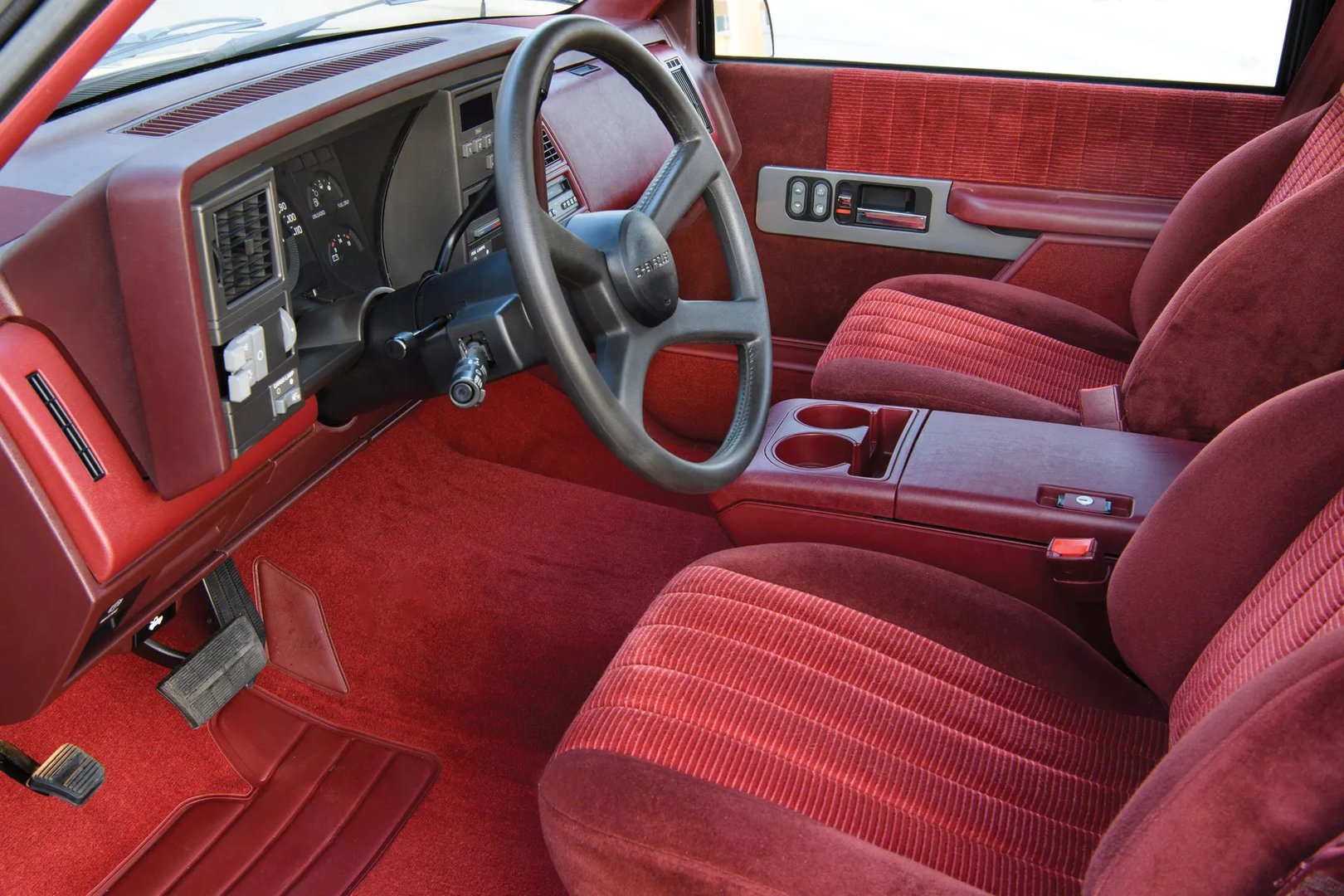 Chevrolet_C_K_4_generation__Pickup_single-cab__11.jpg