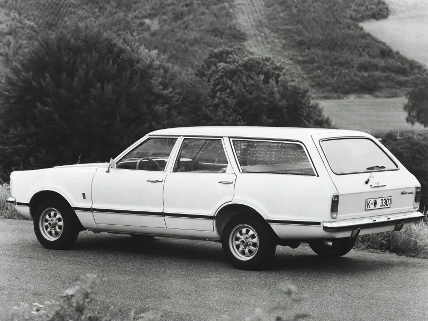 Ford_Taunus_2_generation__Estate_5-door__2.jpg