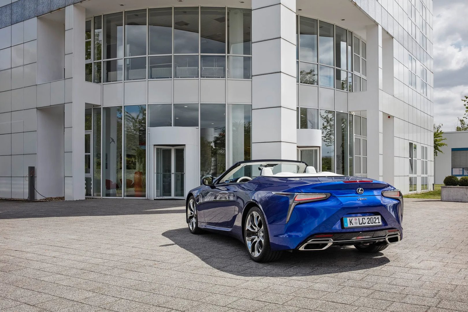 Lexus_LC_1_generation__Cabrio__13.jpg