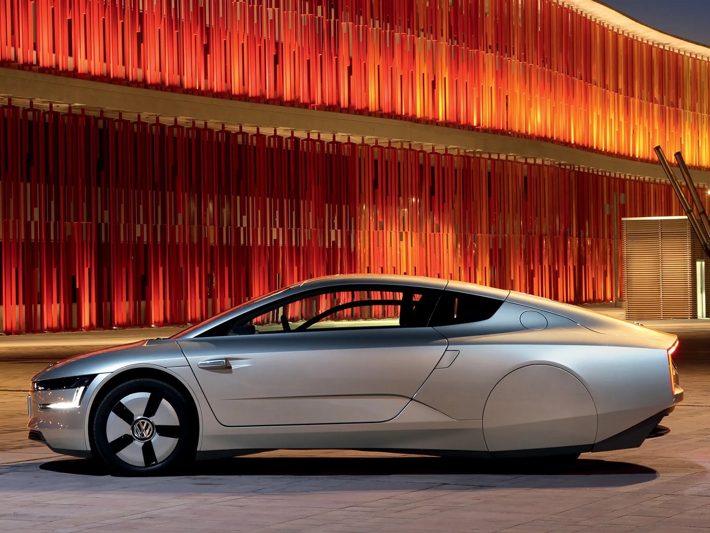 Volkswagen_XL1_1_generation__Coupe__11.jpg