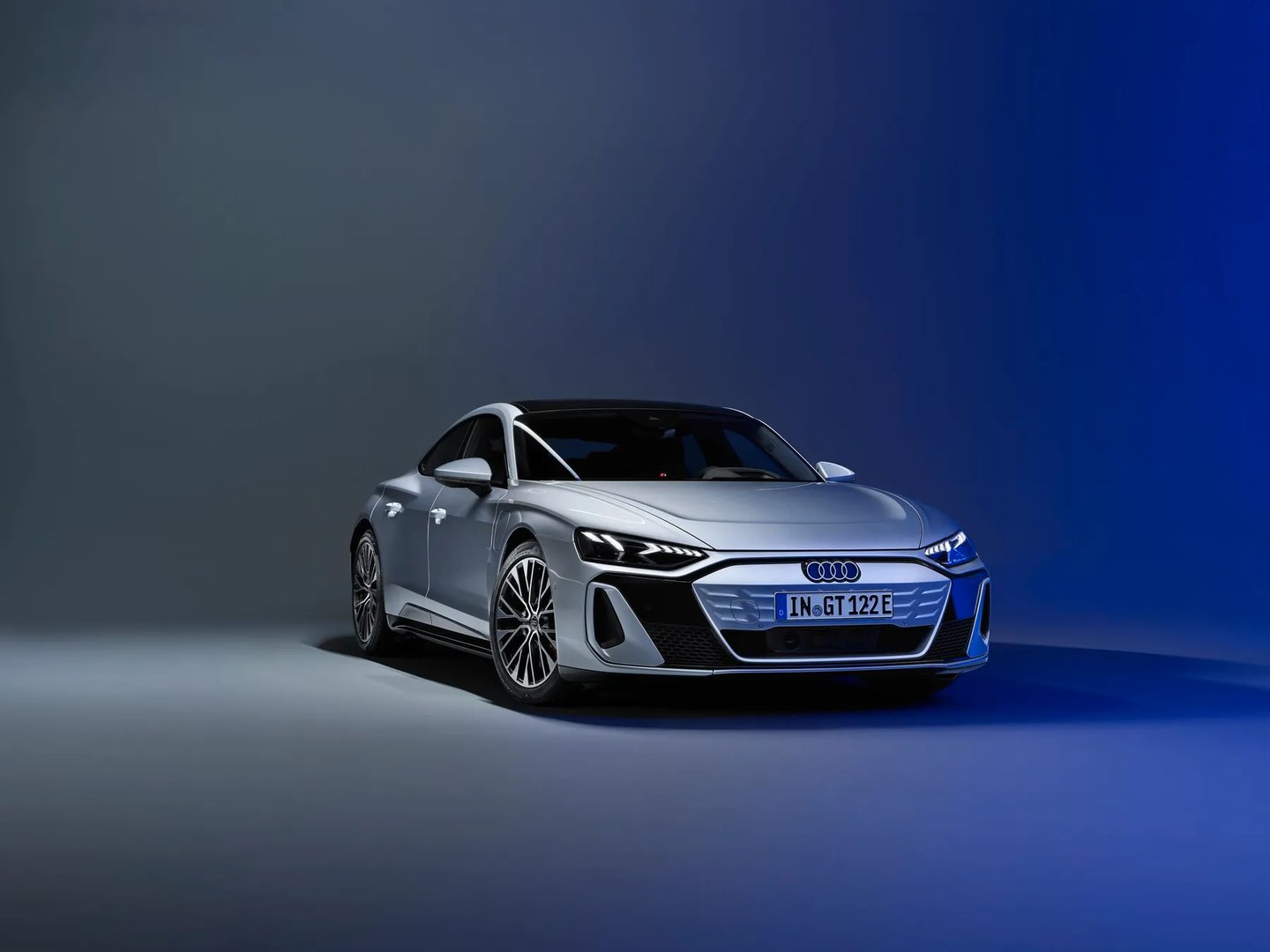 1 generation, restyling 1 
