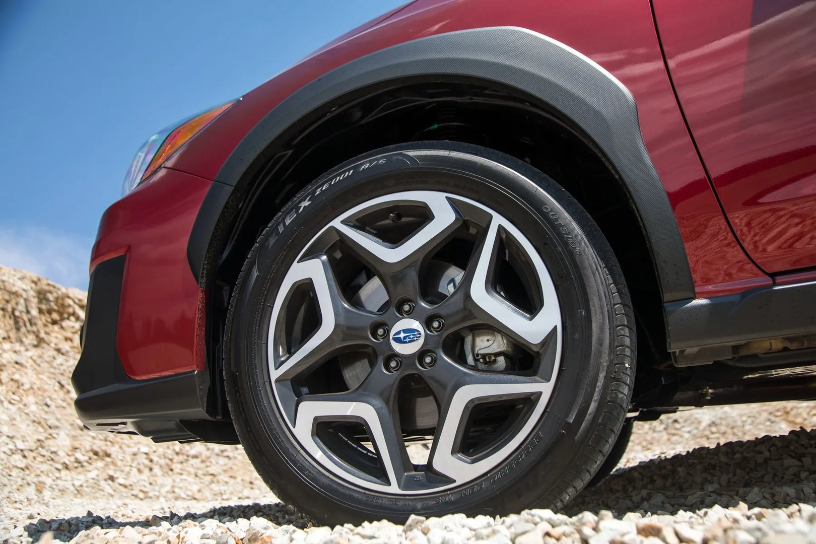 Subaru_Crosstrek_1_generation__SUV_5-doors__13.jpg