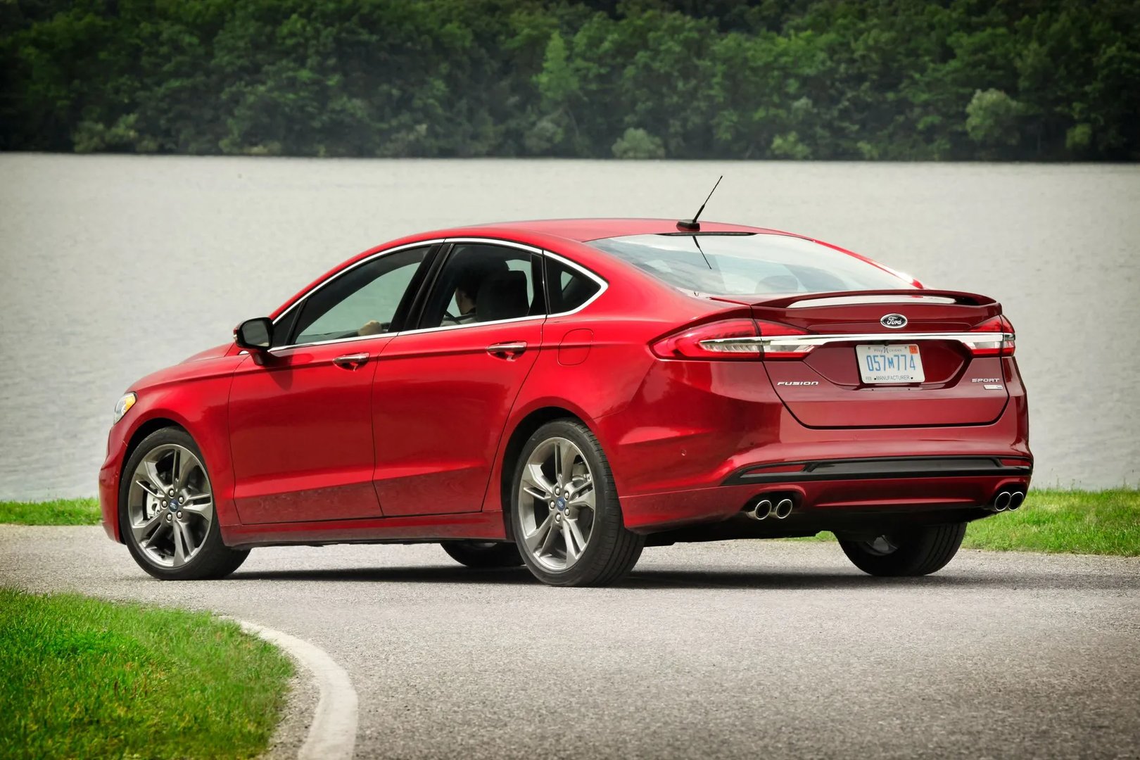 Ford_Fusion_(USA)_2_generation_restyling__Sedan__5.jpg