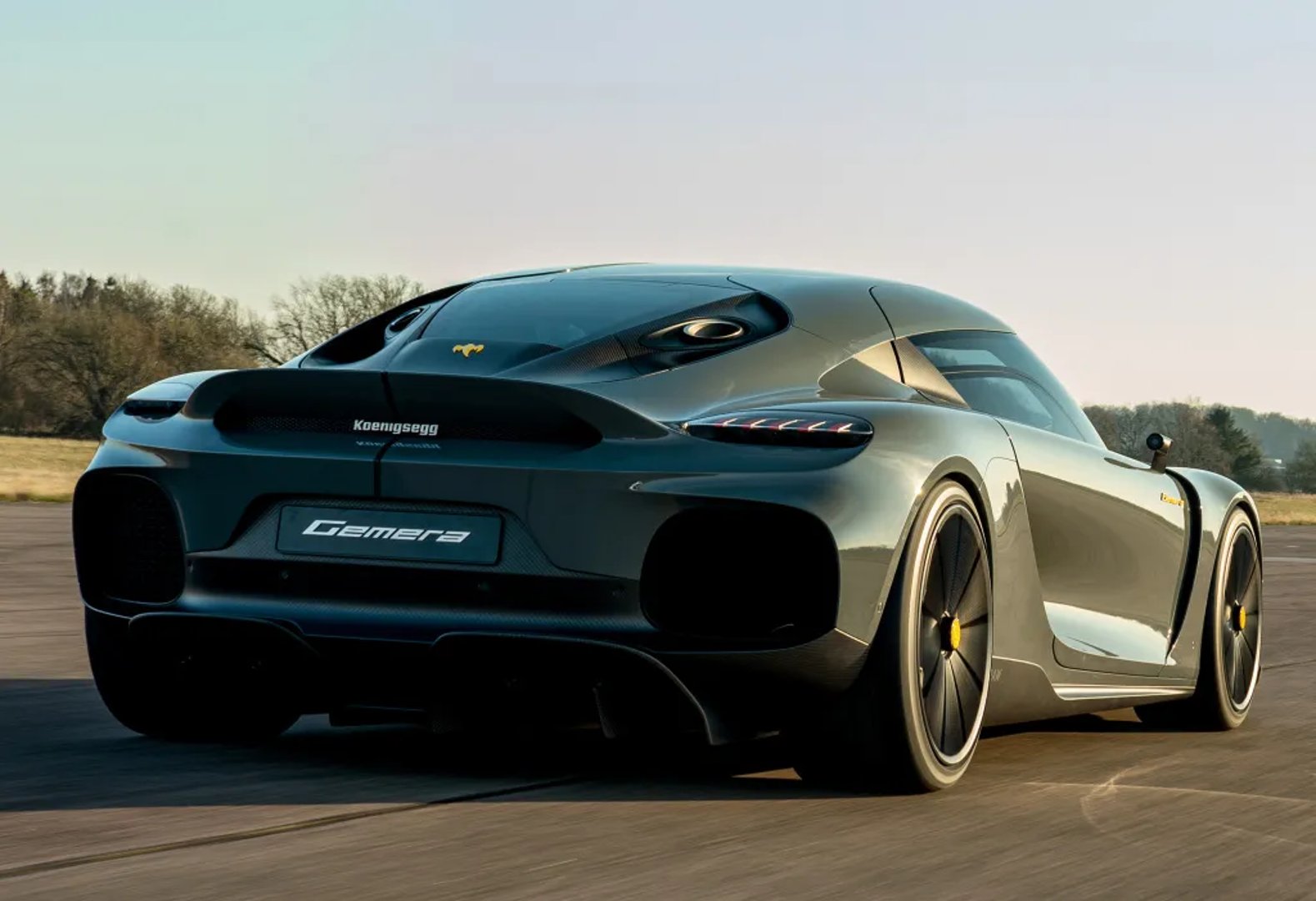 Koenigsegg_Gemera_1_generation__Coupe__3.jpg
