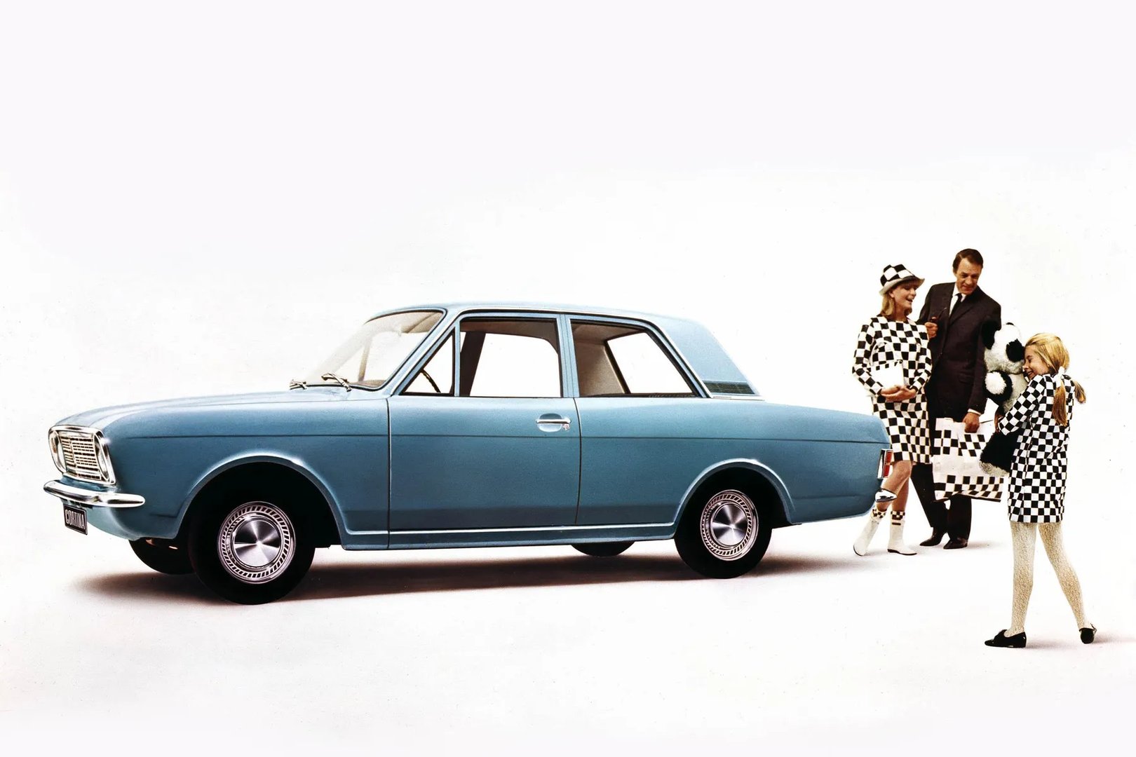 Ford_Cortina_2_generation__Sedan_2-doors__1.jpg