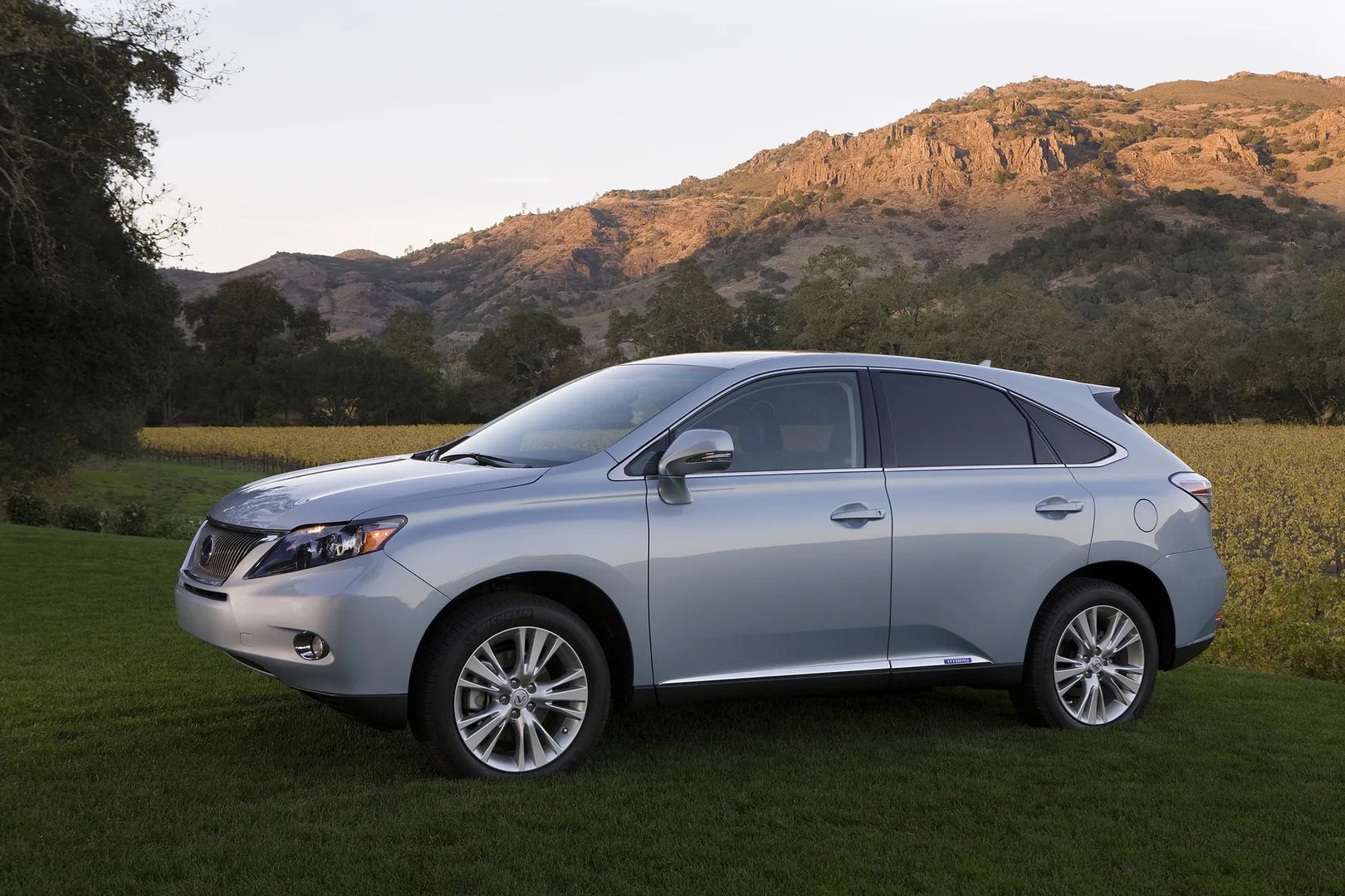 Lexus_RX_3_generation__SUV_5-doors__8.jpg
