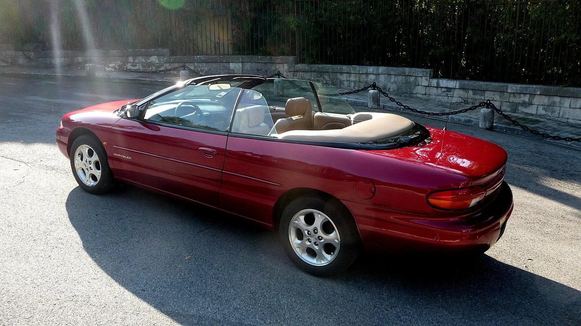 Chrysler_Stratus_1_generation__Cabrio__2.jpg