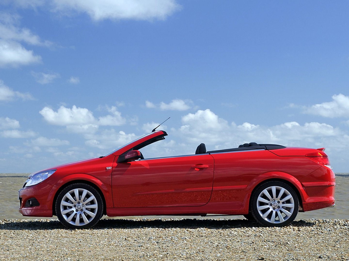 vauxhall_Astra_5_generation__Cabrio__17.jpg