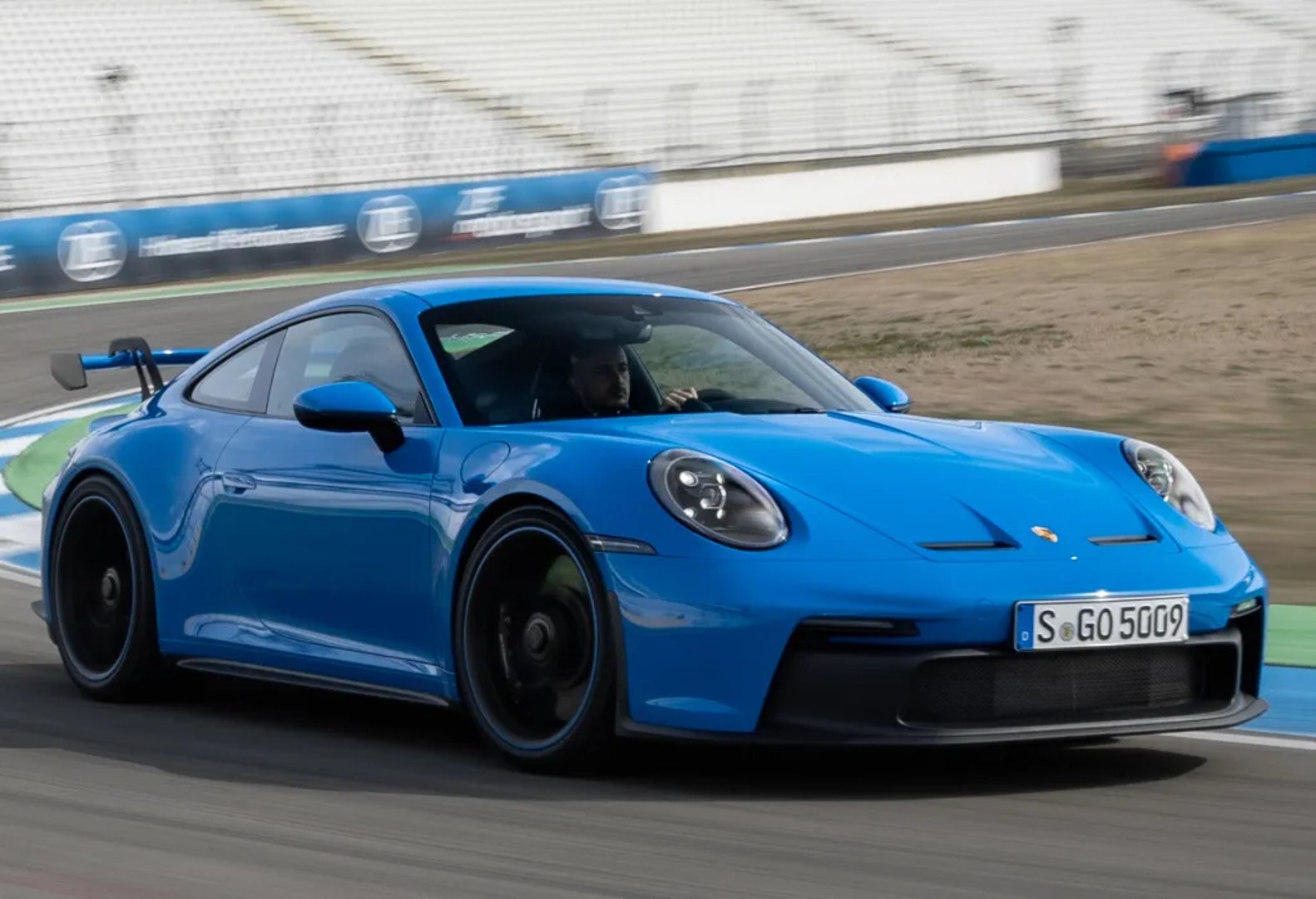 Porsche_911_GT3_4_generation__Coupe__4.jpg