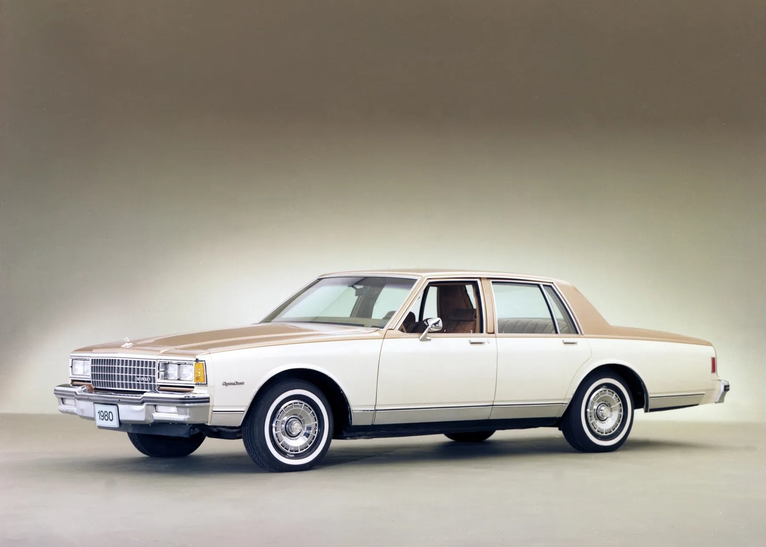Chevrolet_Caprice_3_generation__Sedan__12.jpg