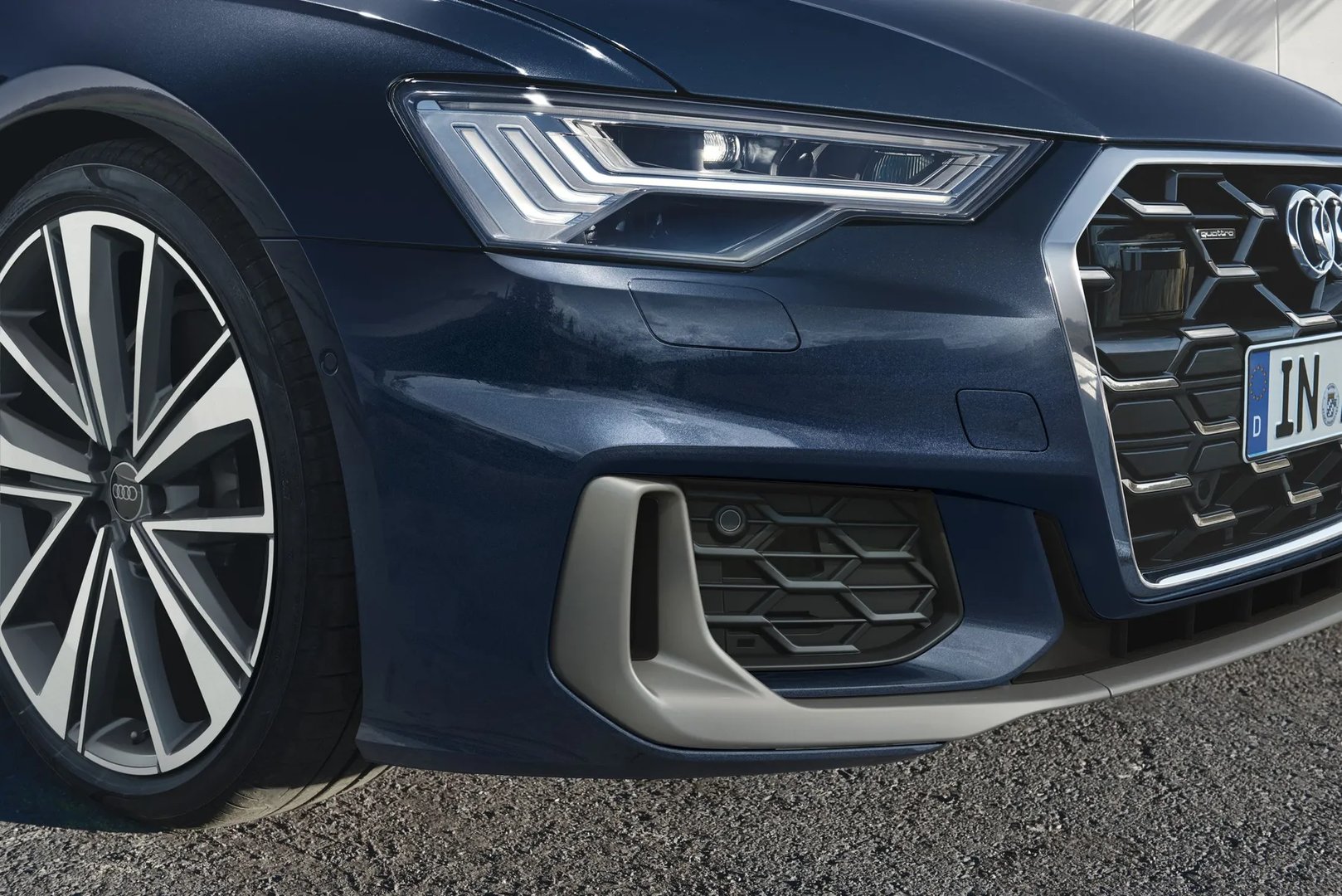 Audi_A6_5_generation_restyling_1__Estate_5-door__6.jpg