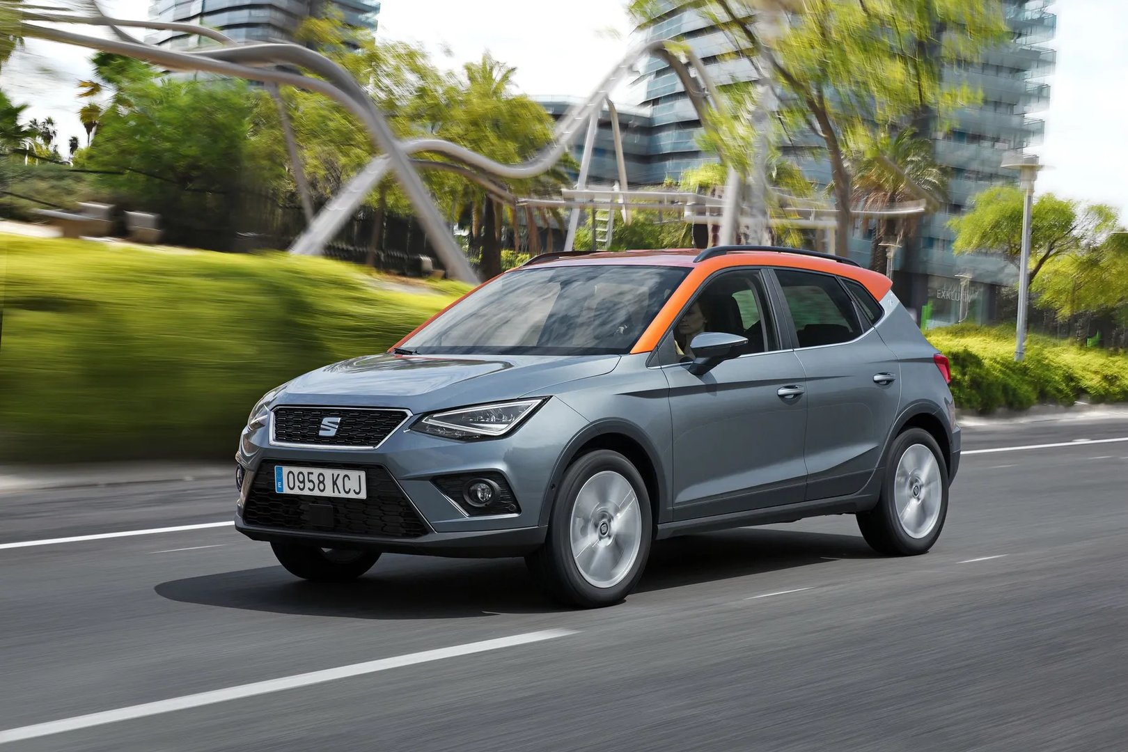 SEAT_Arona_1_generation__SUV_5-doors__12.jpg