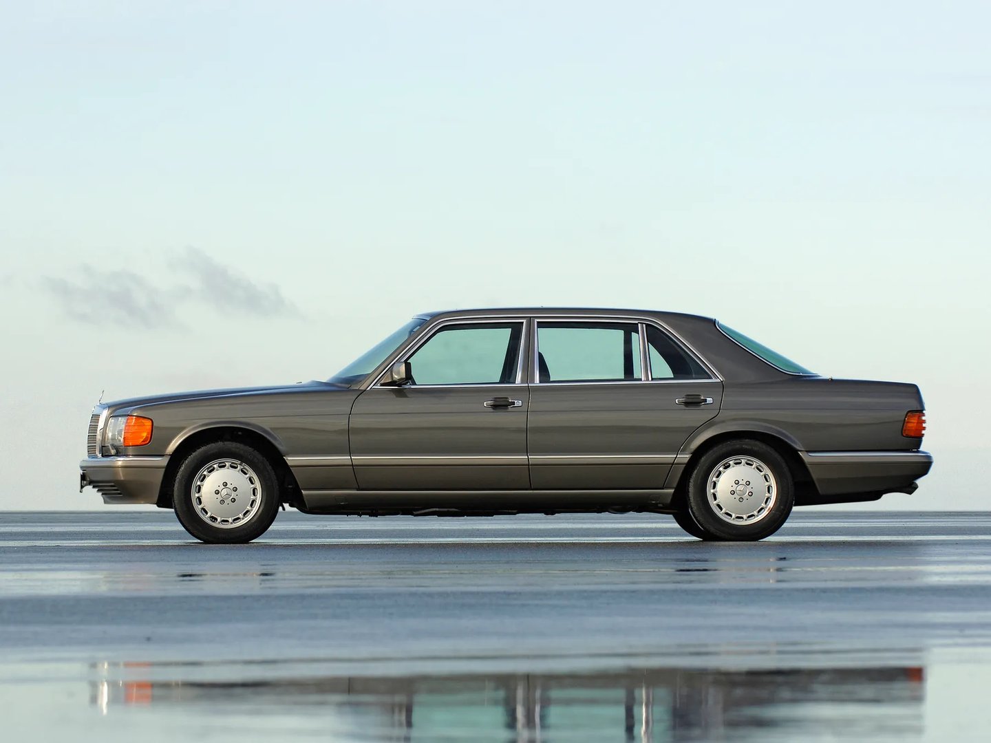 Mercedes_S-Class_2_generation_restyling__Sedan__5.jpg