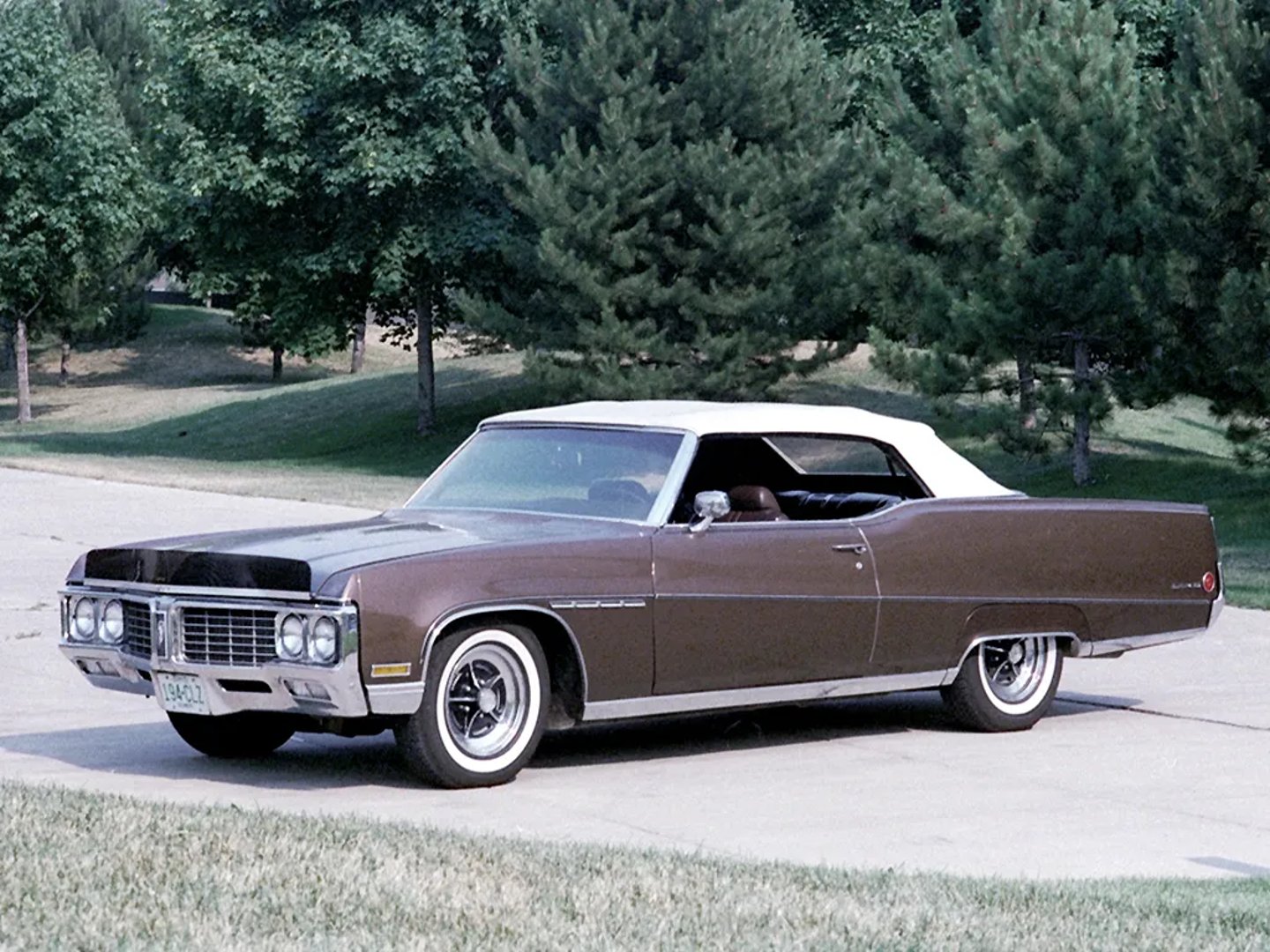 Buick_Electra_3_generation__Cabrio__1.jpg