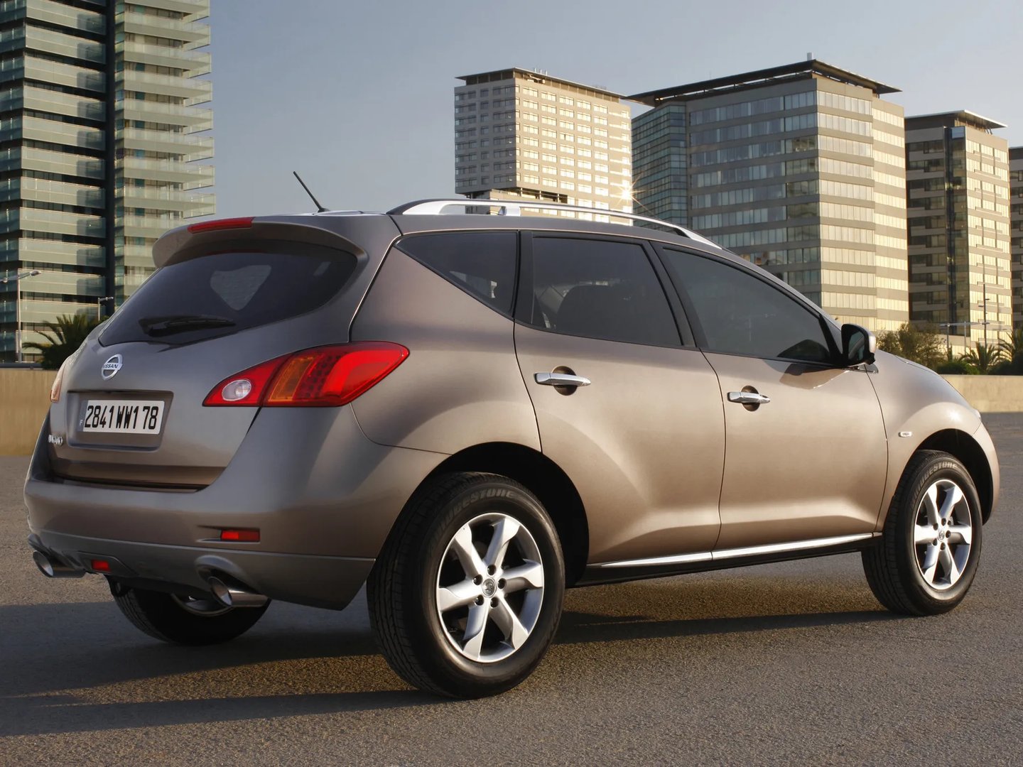 Nissan_Murano_2_generation__SUV_5-doors__6.jpg