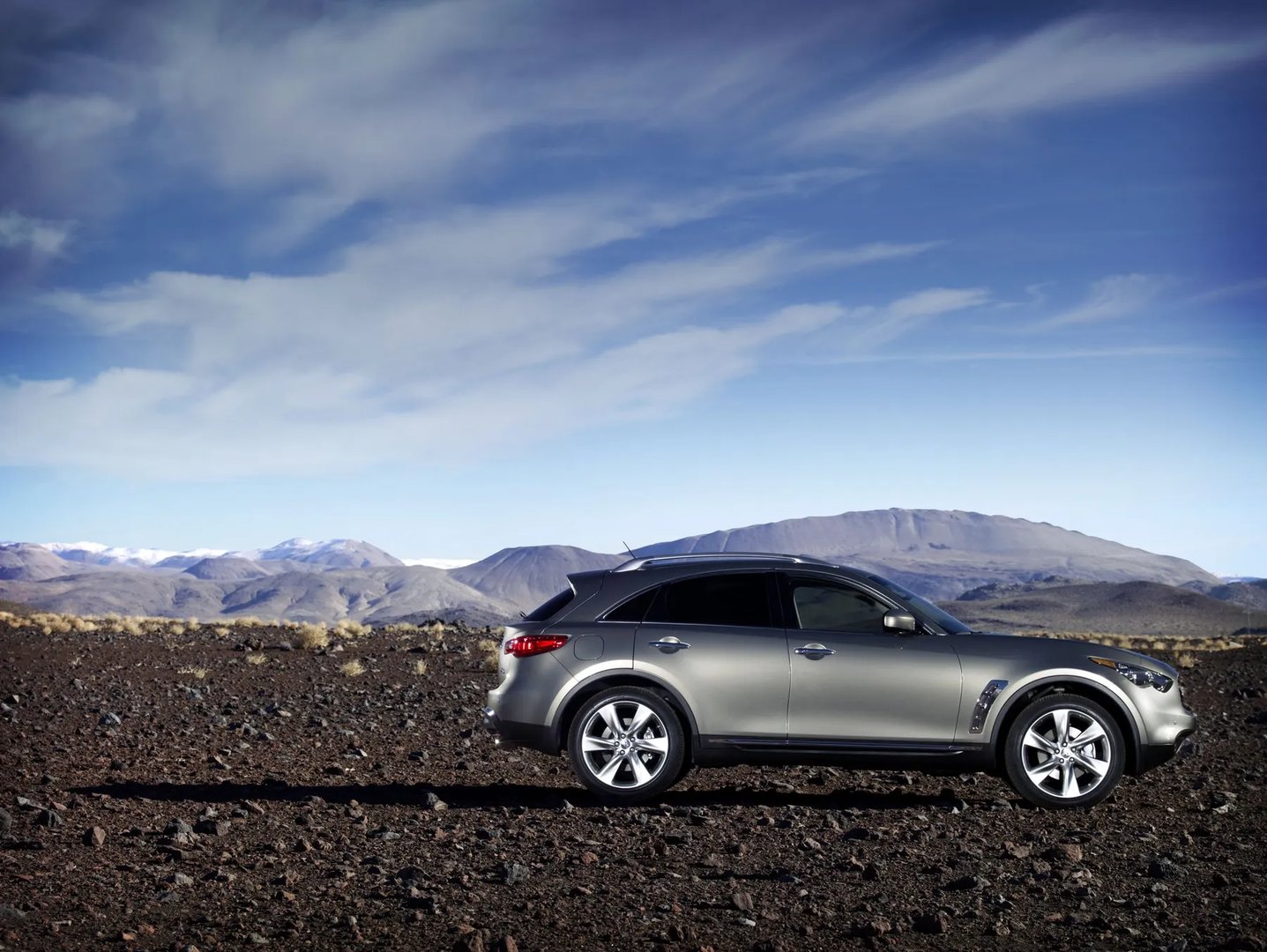 Infiniti_FX_2_generation__SUV_5-doors__7.jpg