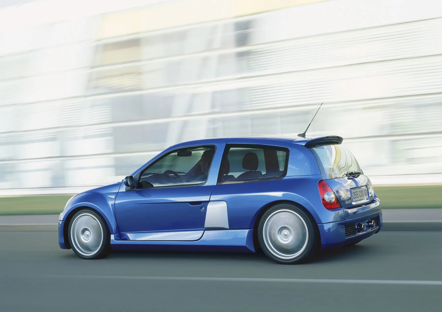 Renault_Clio_V6_1_generation__Hatchback_3-door__7.jpg