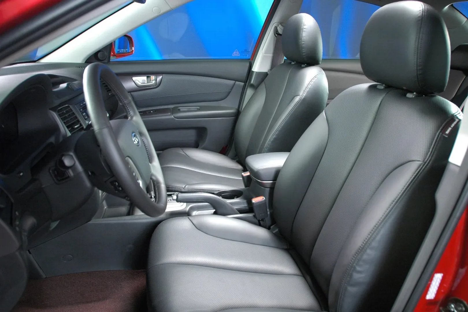Kia_Optima_2_generation__Sedan__13.jpg