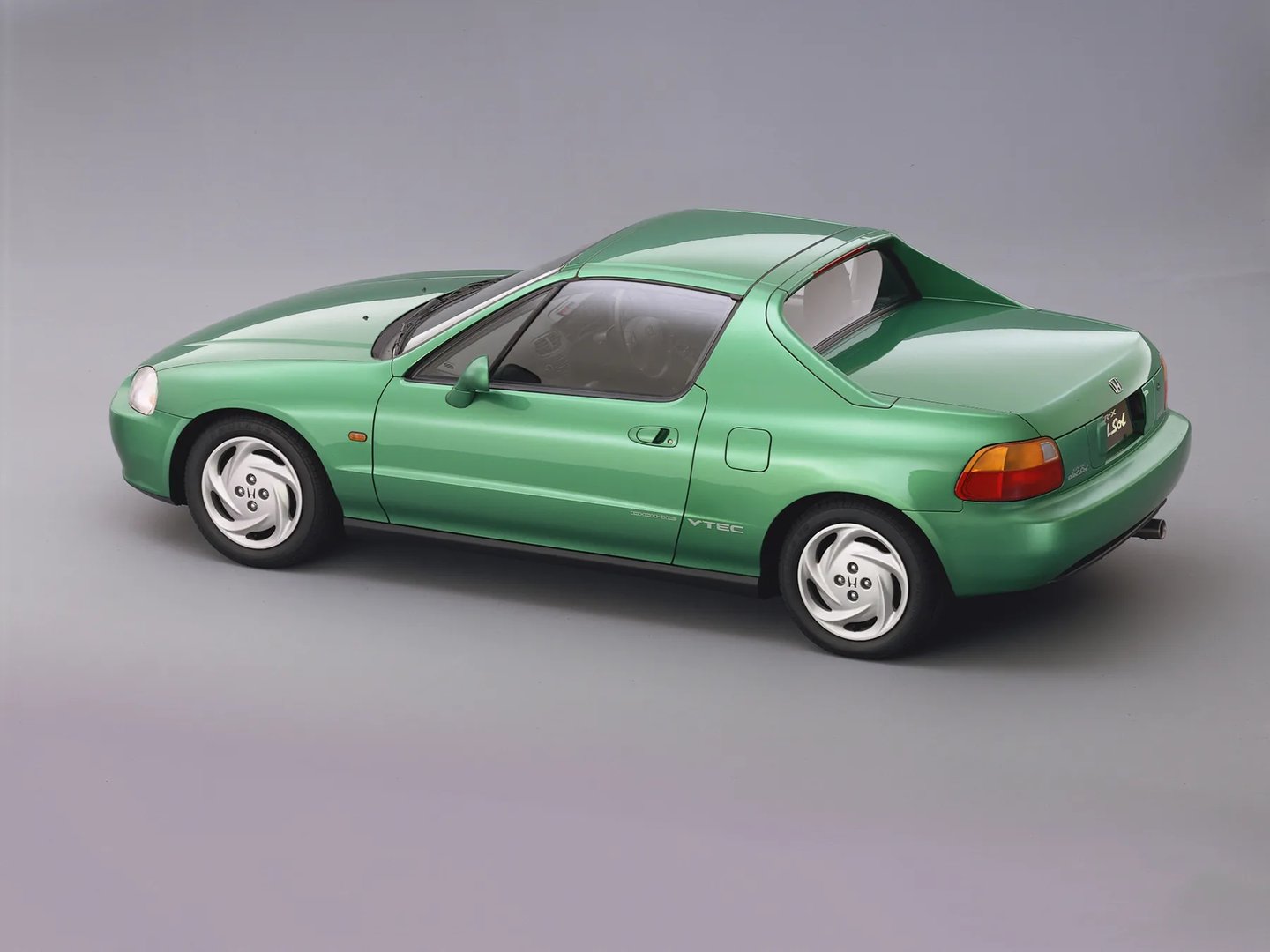 Honda_CR-X_3_generation__Roadster__4.jpg