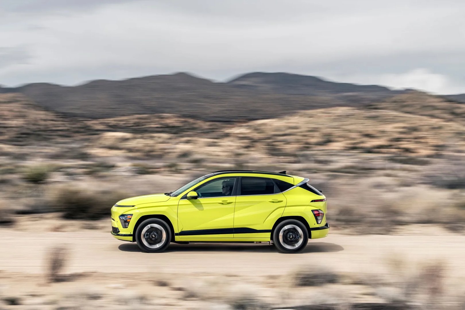 Hyundai_Kona_EV_2_generation__SUV_5-doors__2.jpg