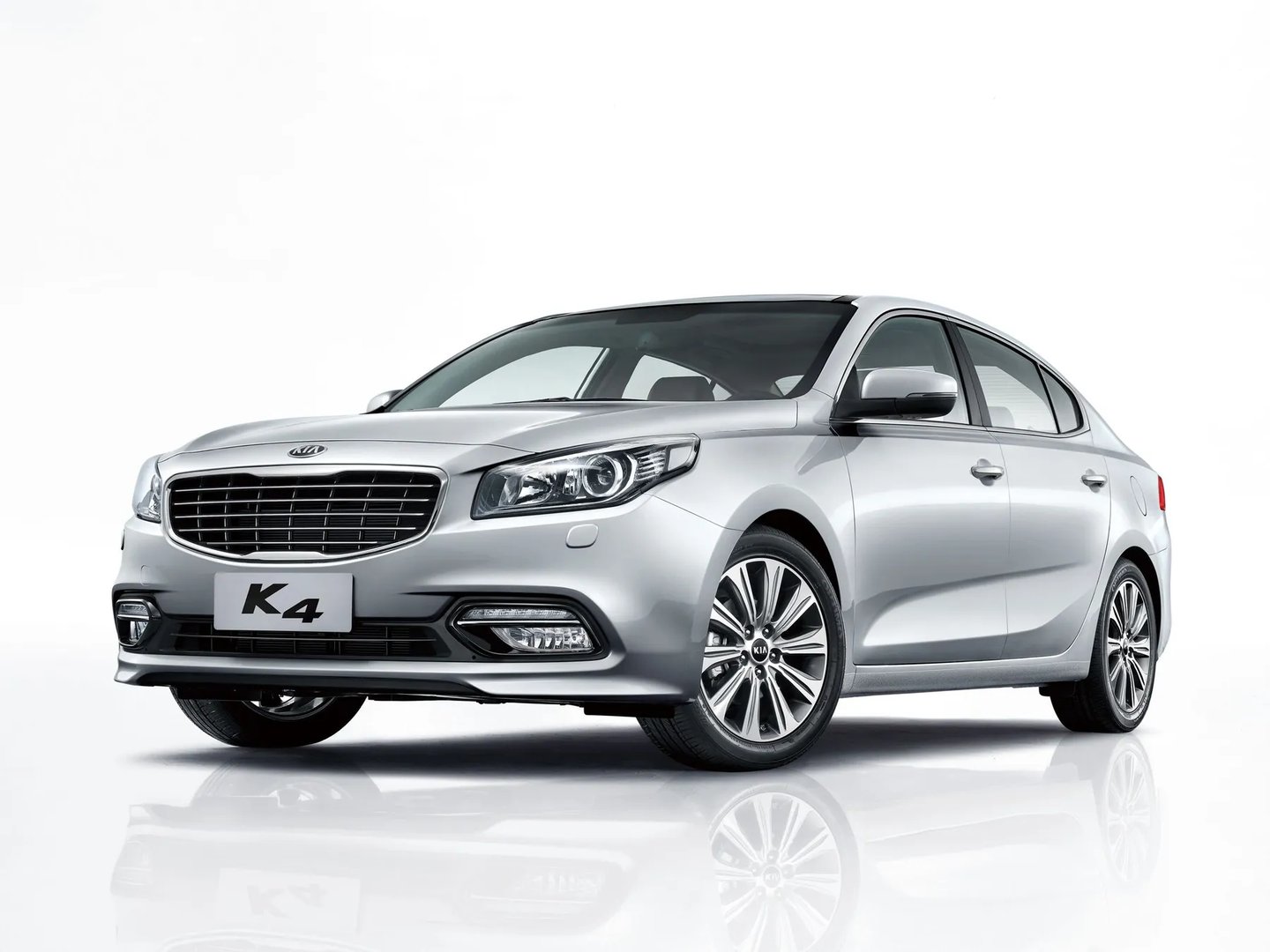 Kia_K4_1_generation__Sedan__1.jpg