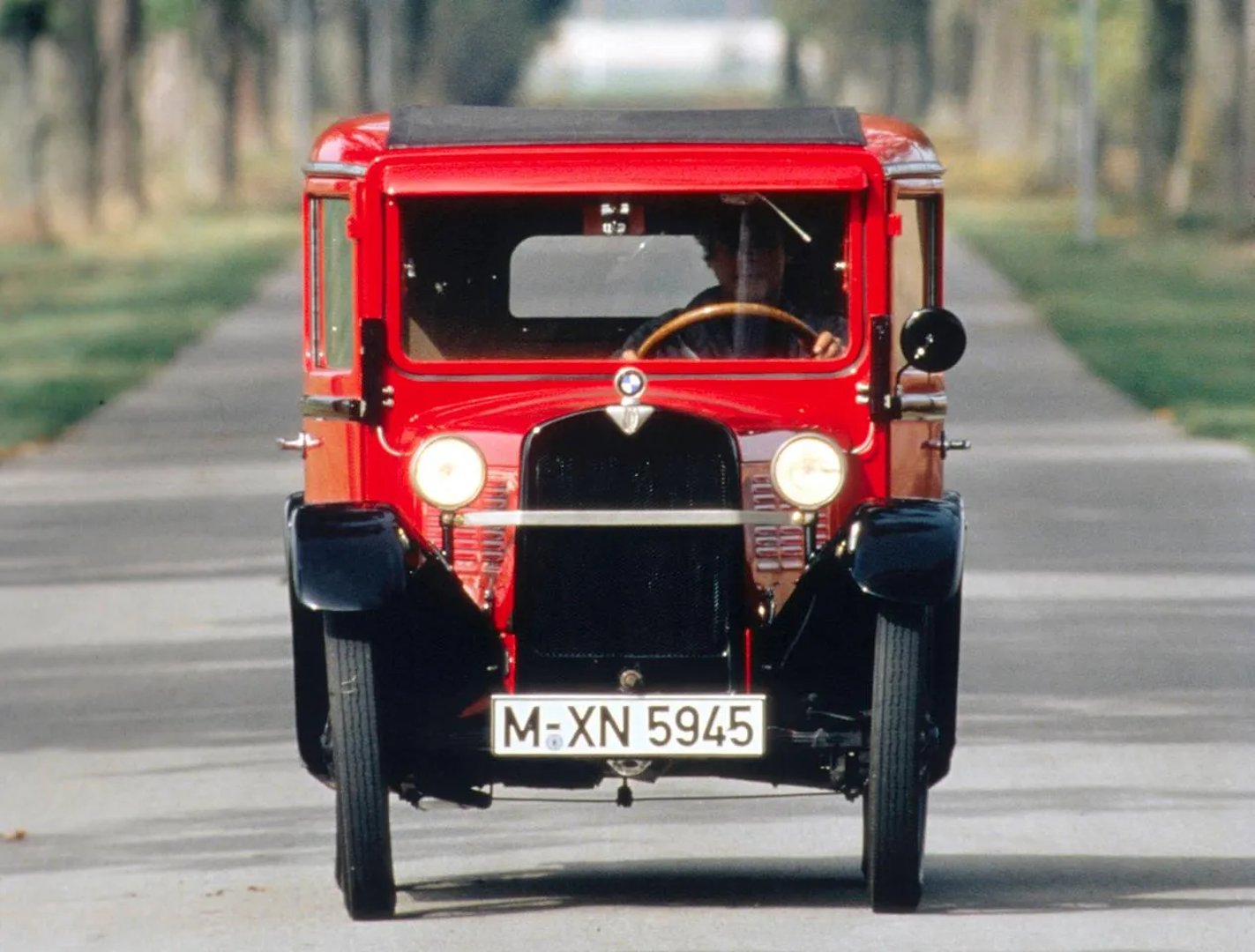 BMW_3-15_2_generation__Limousine__1.jpg