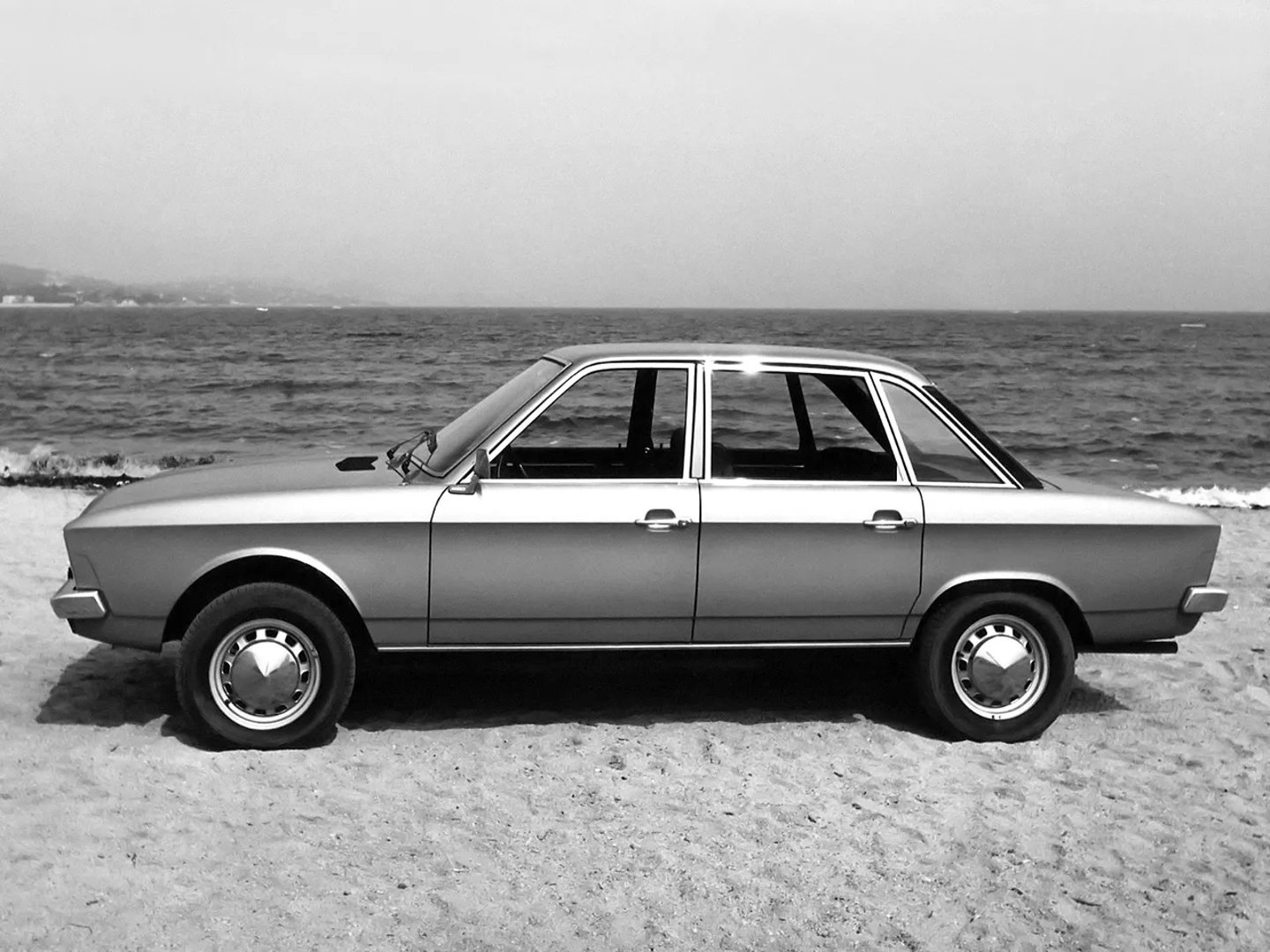 Volkswagen_K70_1_generation__Sedan__7.jpg
