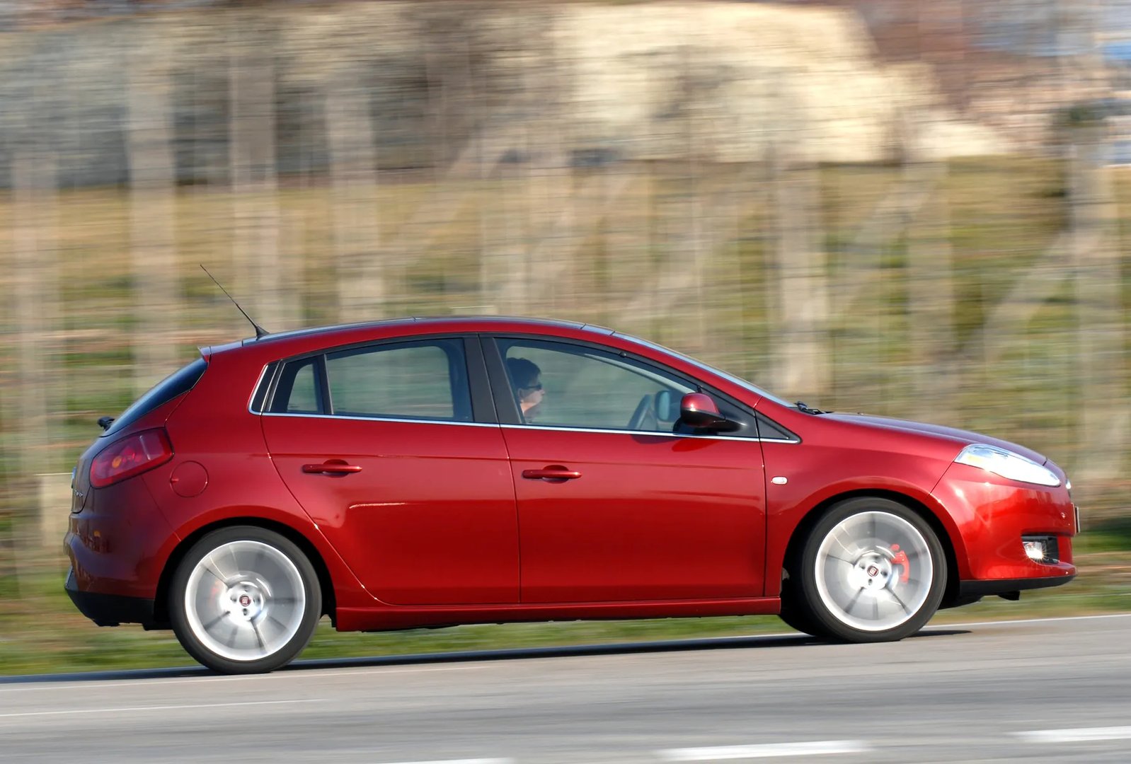 Fiat_Bravo_2_generation__Hatchback_5-door__7.jpg