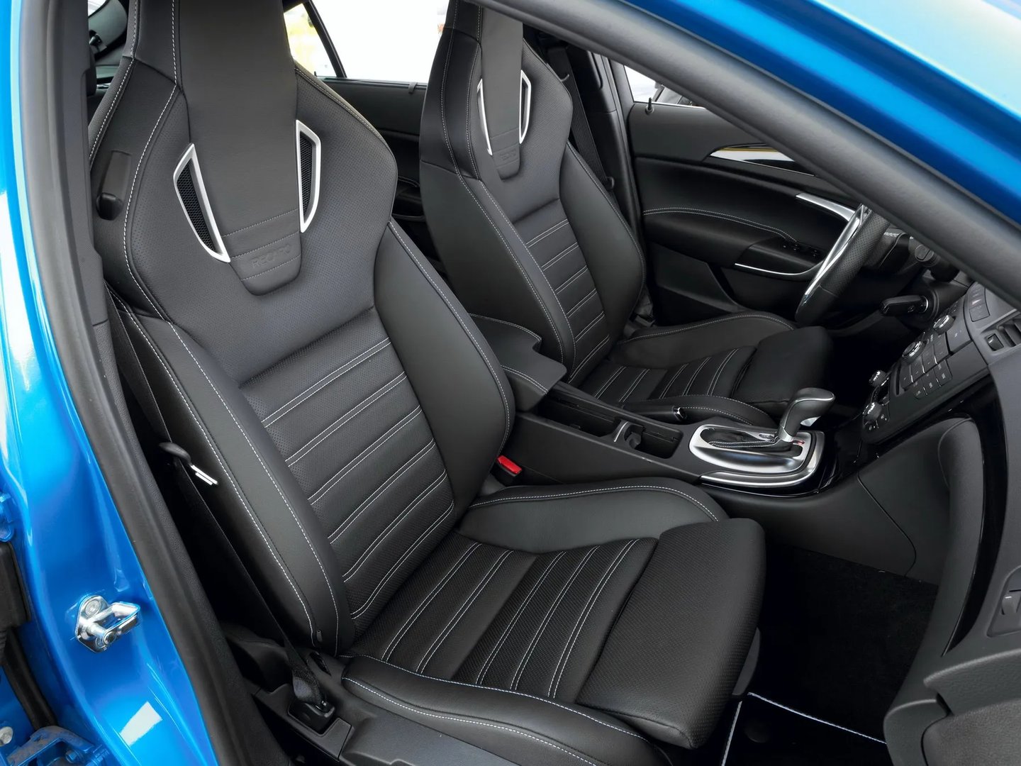 Opel_Insignia_OPC_1_generation__Liftback__10.jpg