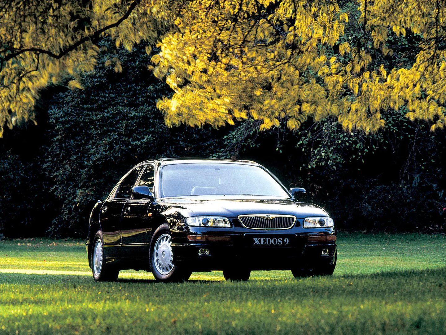 Mazda_Xedos_9_1_generation__Sedan__5.jpg