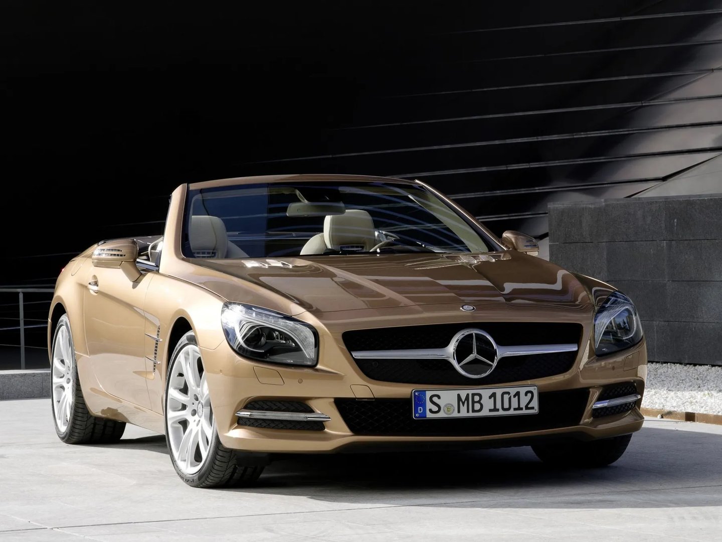 Mercedes_SL-Class_6_generation__Roadster__9.jpg