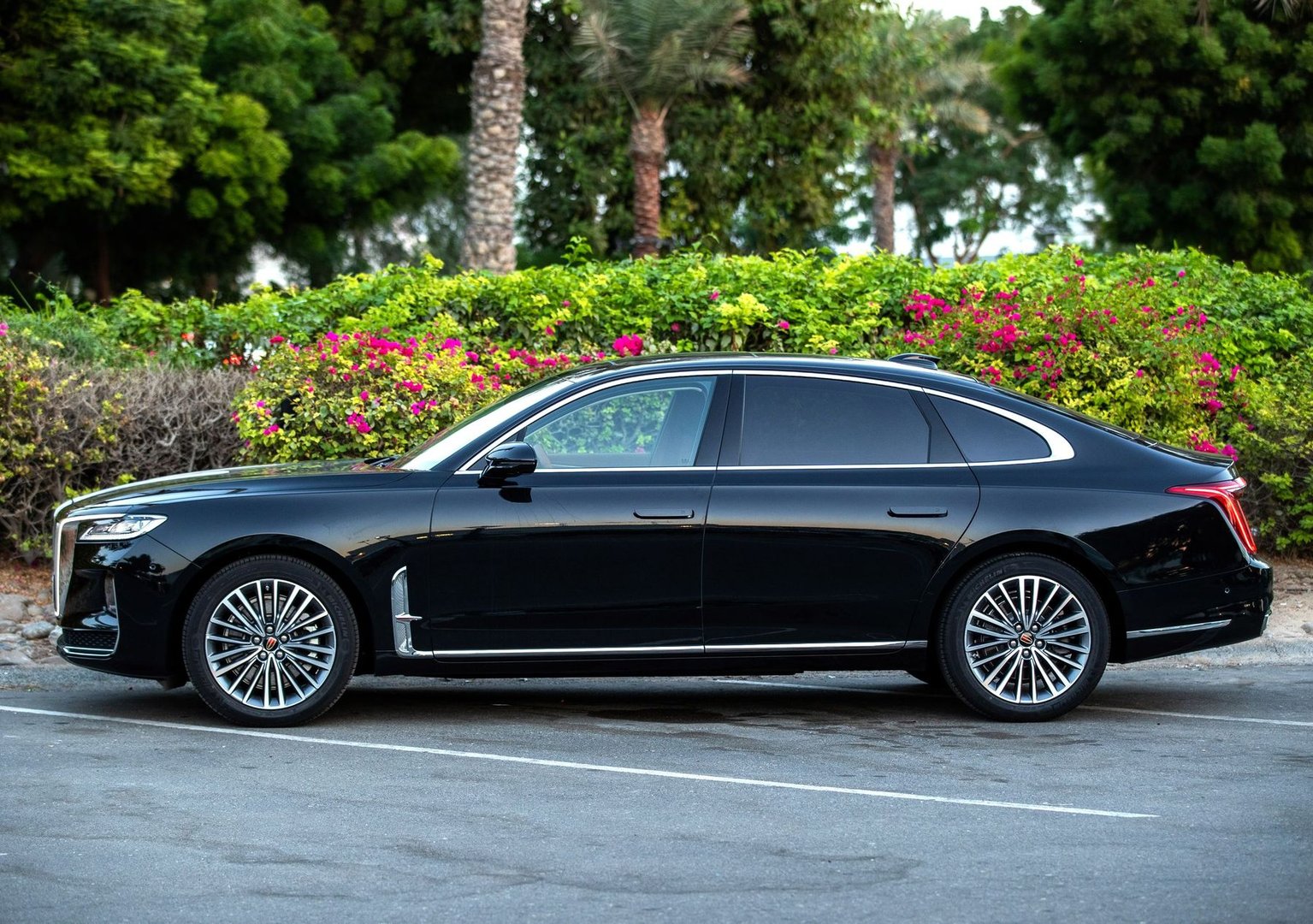 hongqi_H9_1_generation__Sedan__2.jpg