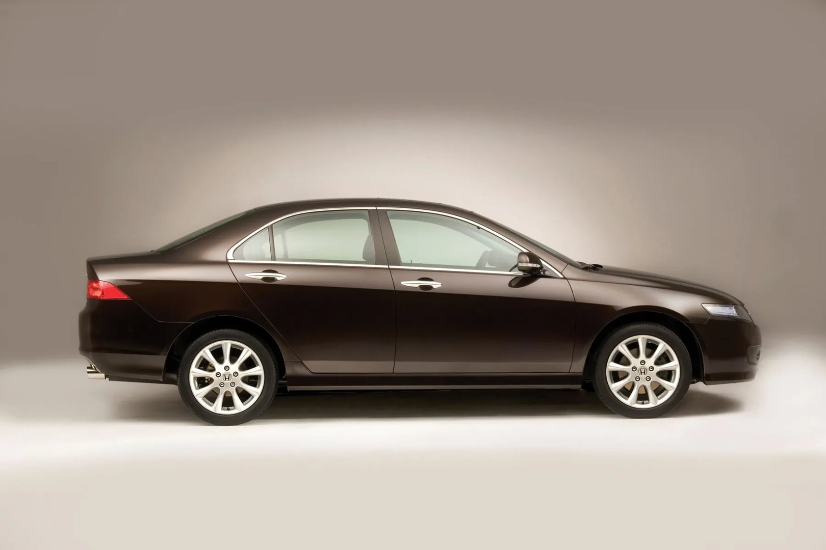Honda_Accord_7_generation_restyling__Sedan__7.jpg