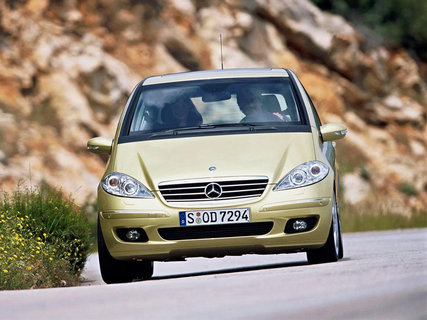 Mercedes_A-Class_2_generation__Mini_3-doors__10.jpg