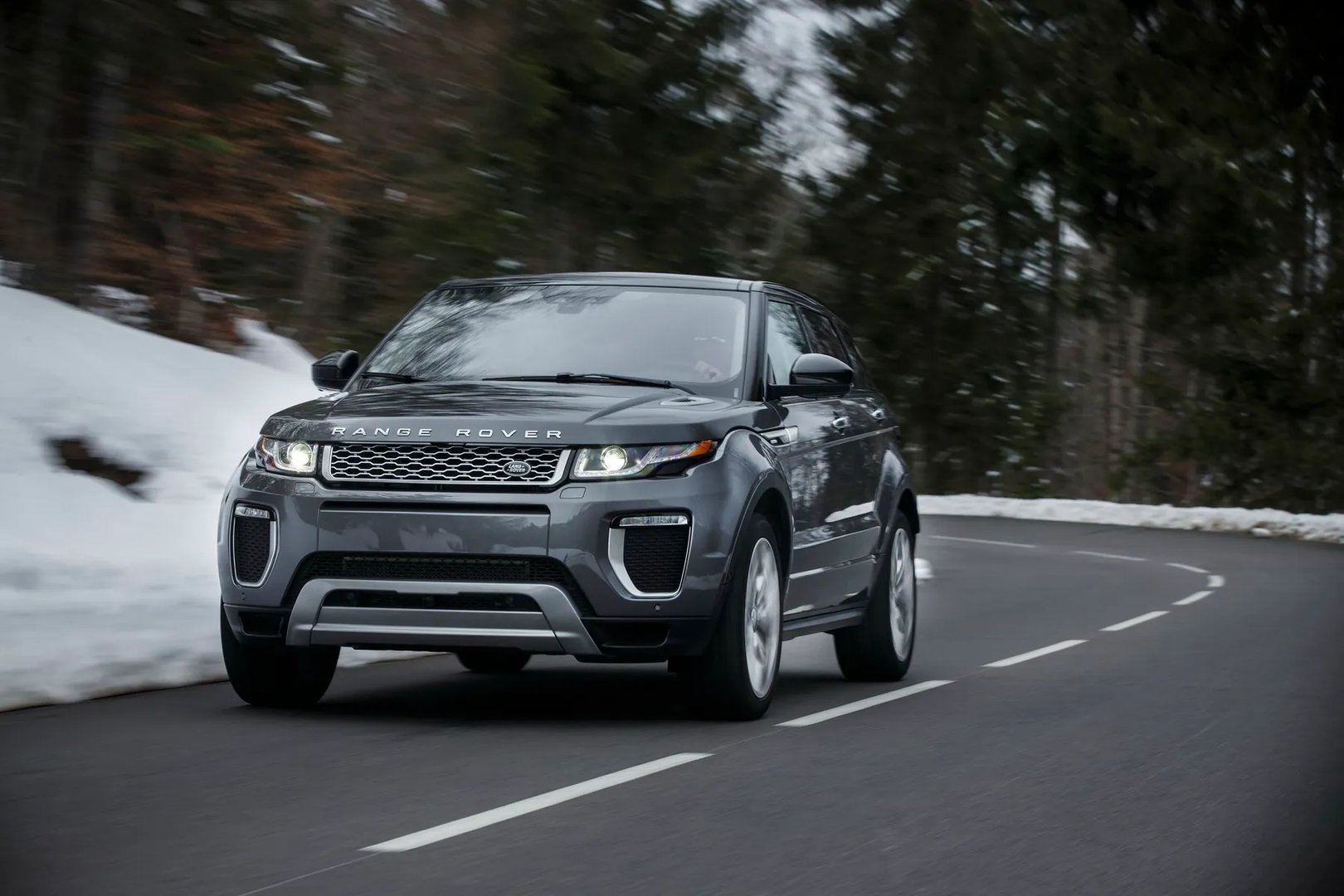 Land Rover_Range_Rover_Evoque_1_generation_restyling__SUV_5-doors__12.jpg
