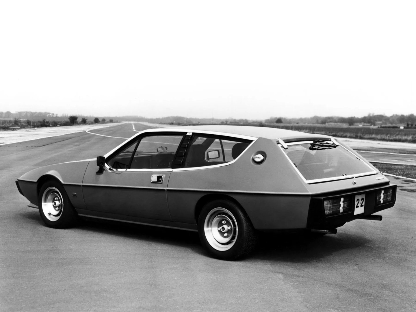 Lotus_Elite_2_generation__Estate_3-door__12.jpg