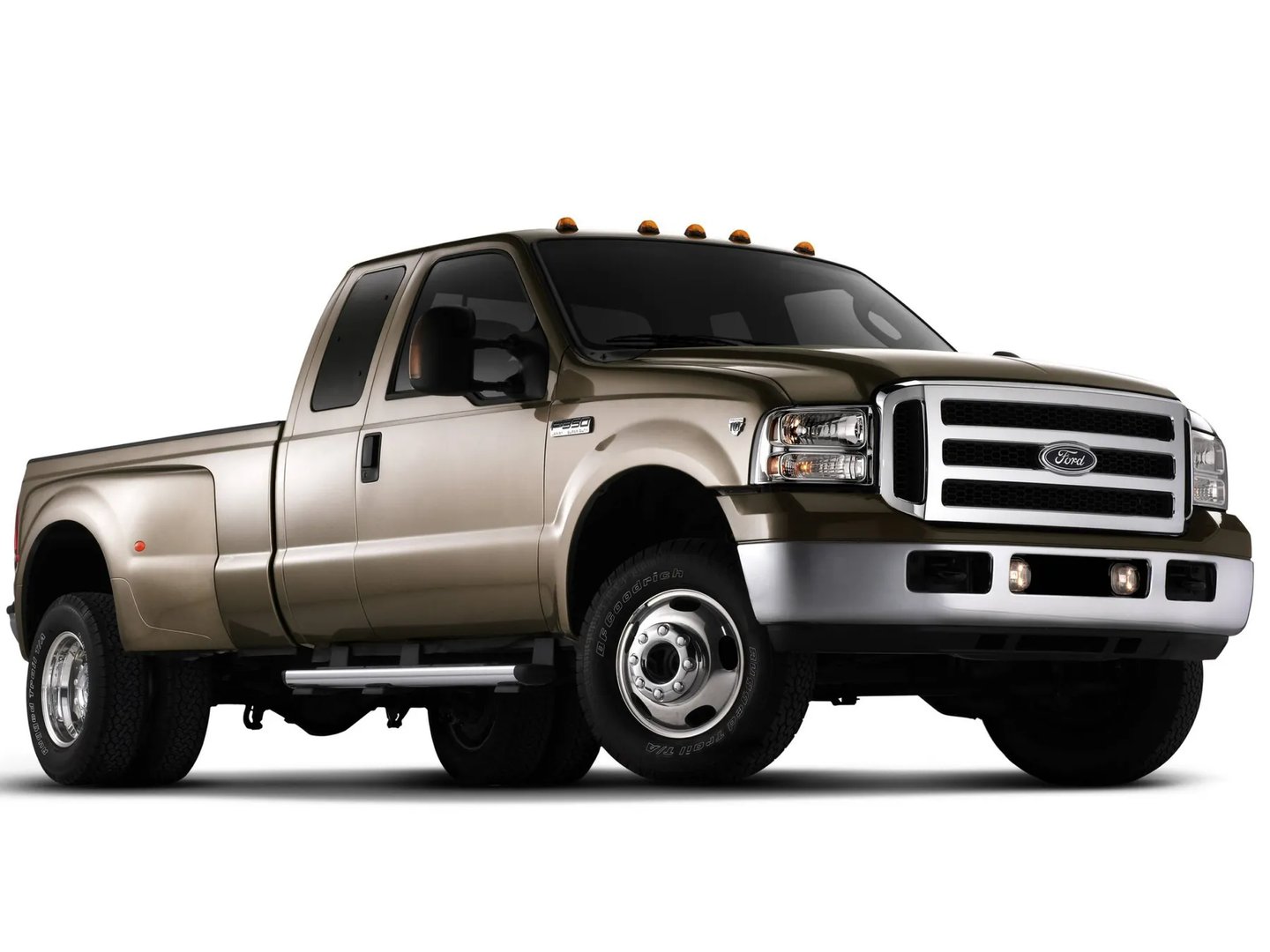 Ford_F-350_1_generation_restyling__Pickup_1.5-cab__3.jpg