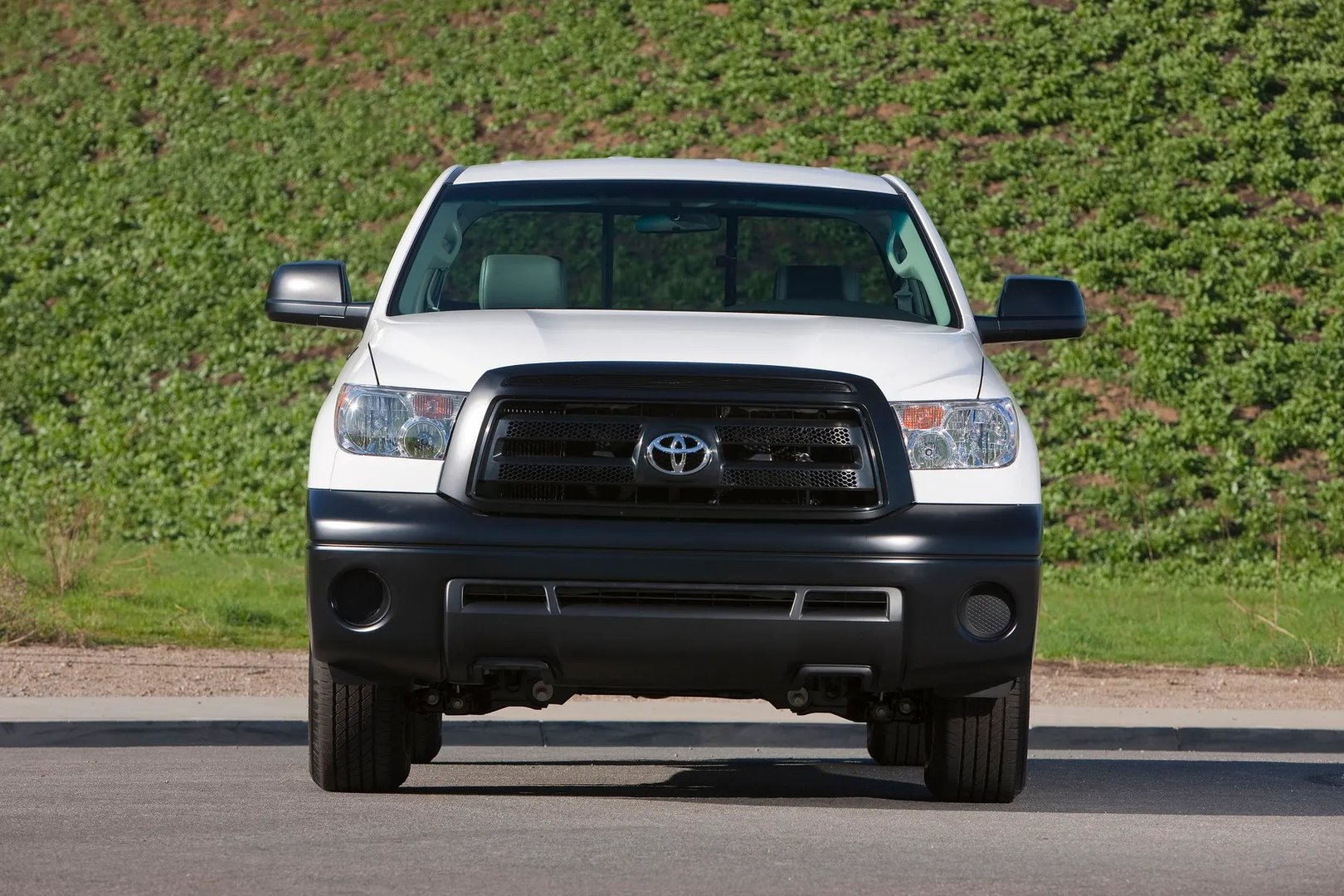 Toyota_Tundra_2_generation__Pickup_single-cab__4.jpg